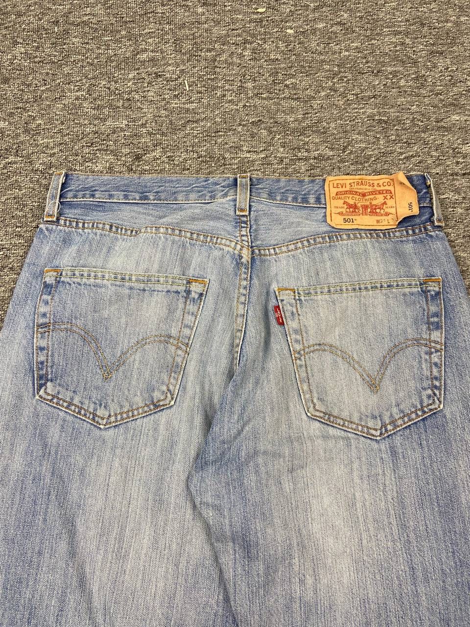 Levi's Vintage Levis 501 Blue Faded Wash Denim Jeans Size US 32 / EU 48 - 7 Thumbnail