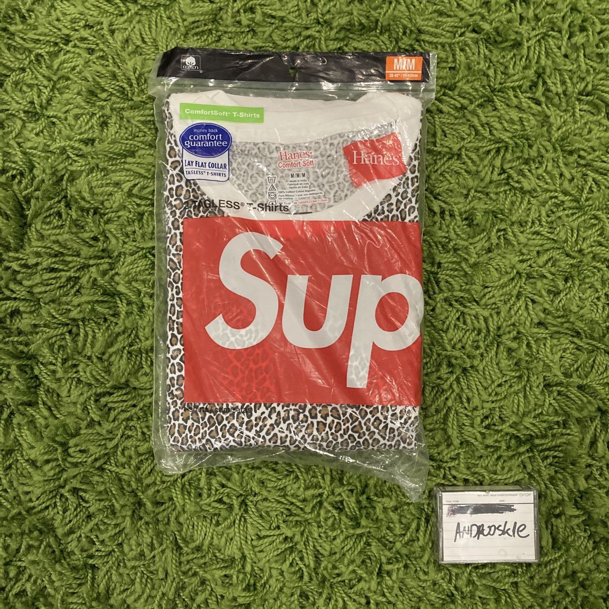 Supreme Supreme Hanes Leopard Print Tee Size US M / EU 48-50 / 2 - 1 Thumbnail