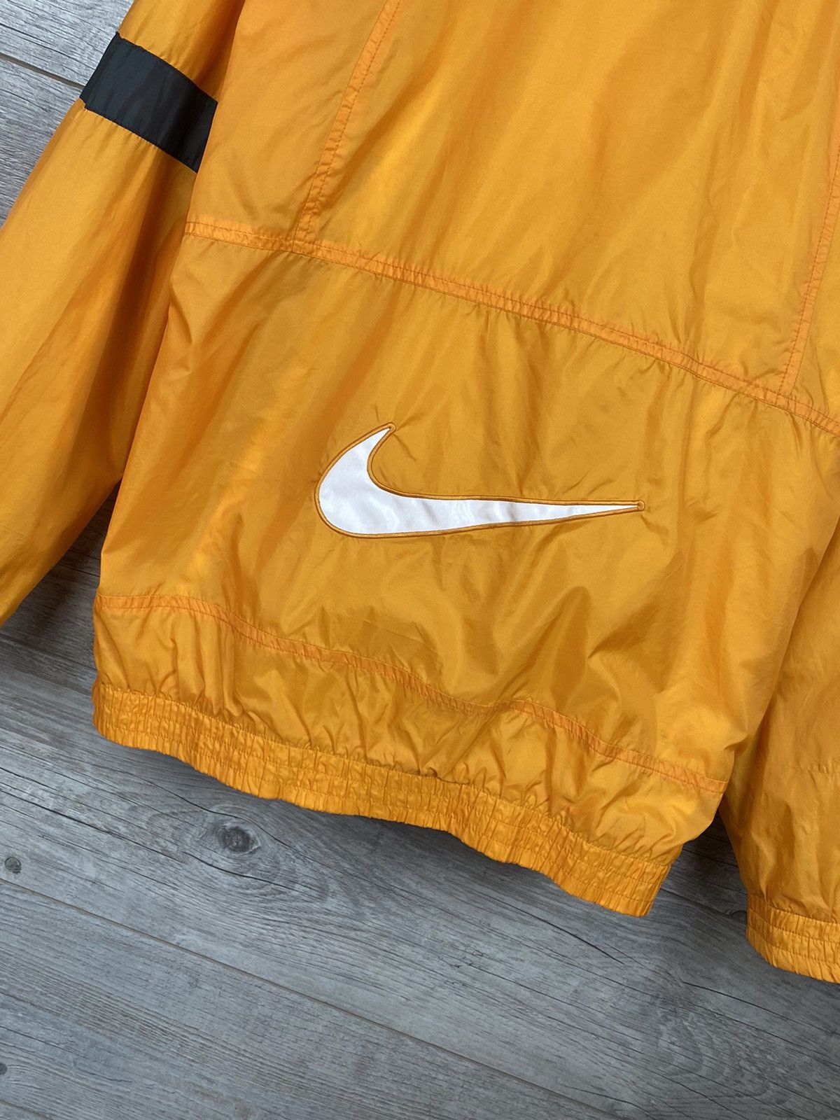 Nike Lightweight Nike Swoosh Vintage Big Logo Jacket Size US S / EU 44-46 / 1 - 18 Thumbnail
