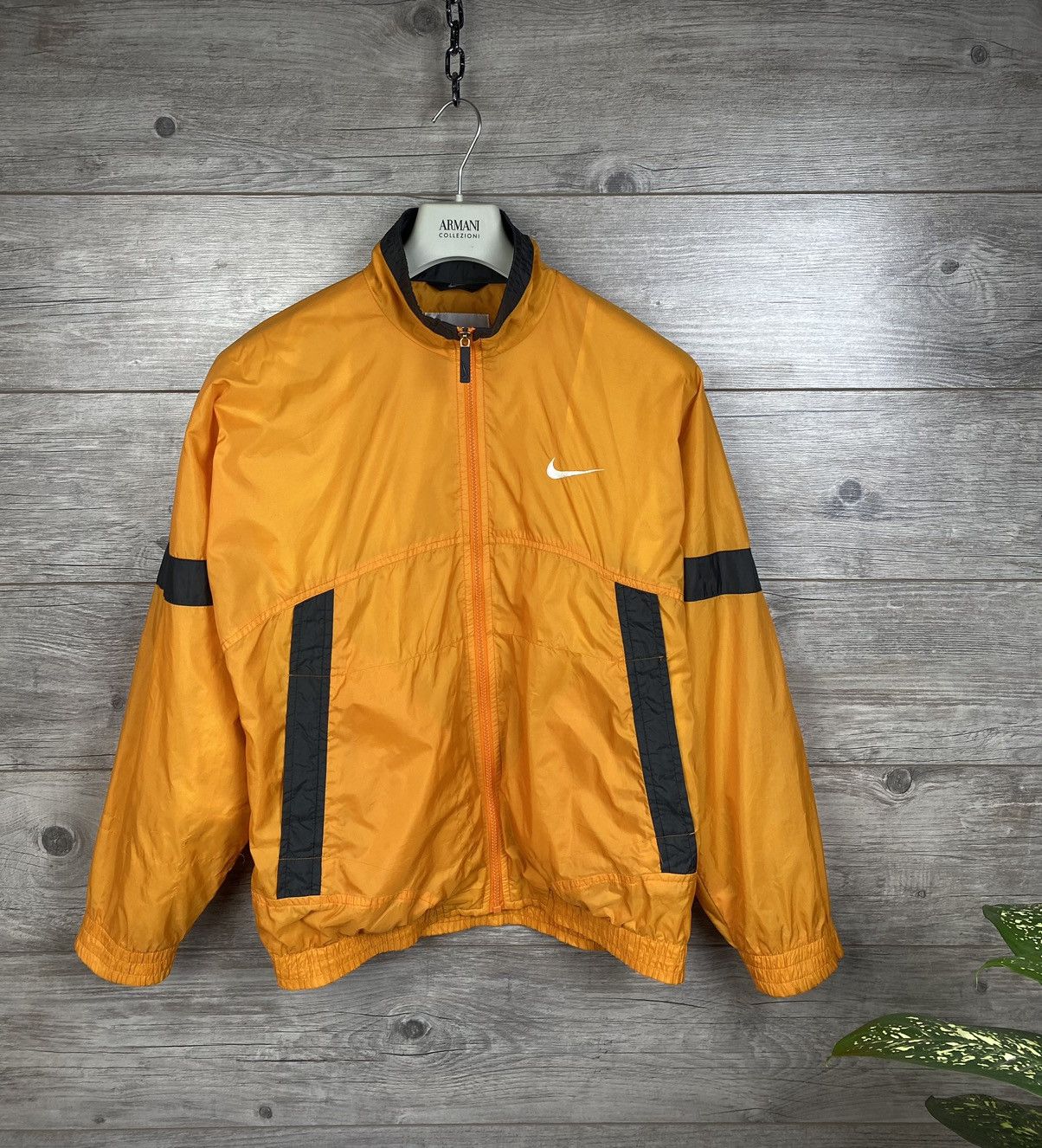 Nike Lightweight Nike Swoosh Vintage Big Logo Jacket Size US S / EU 44-46 / 1 - 20 Thumbnail