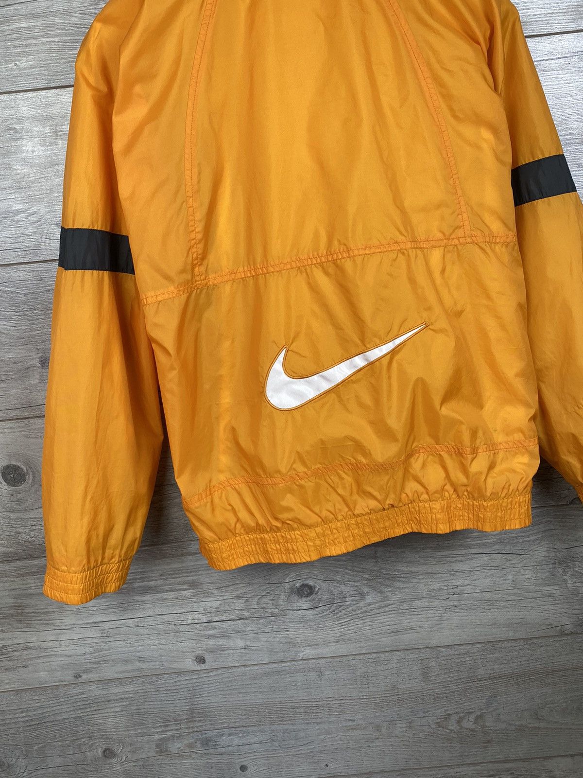 Nike Lightweight Nike Swoosh Vintage Big Logo Jacket Size US S / EU 44-46 / 1 - 2 Thumbnail