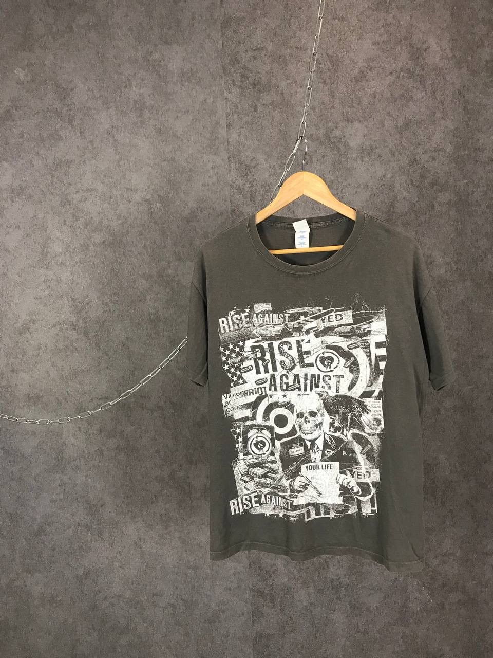 Band Tees Rise Against the machine vintage rock band tee Size US L / EU 52-54 / 3 - 1 Thumbnail