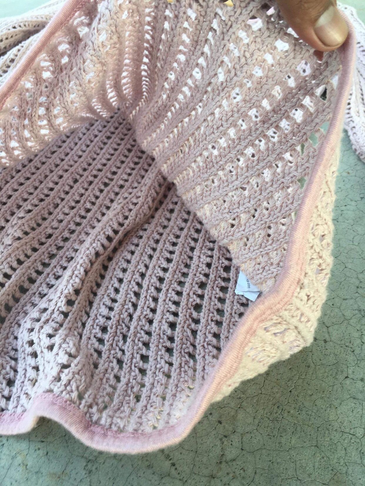 Homespun Knitwear 🔴Mesh Net CAPTURE Pullover/Memeri Knitting Design Size US M / EU 48-50 / 2 - 8 Thumbnail