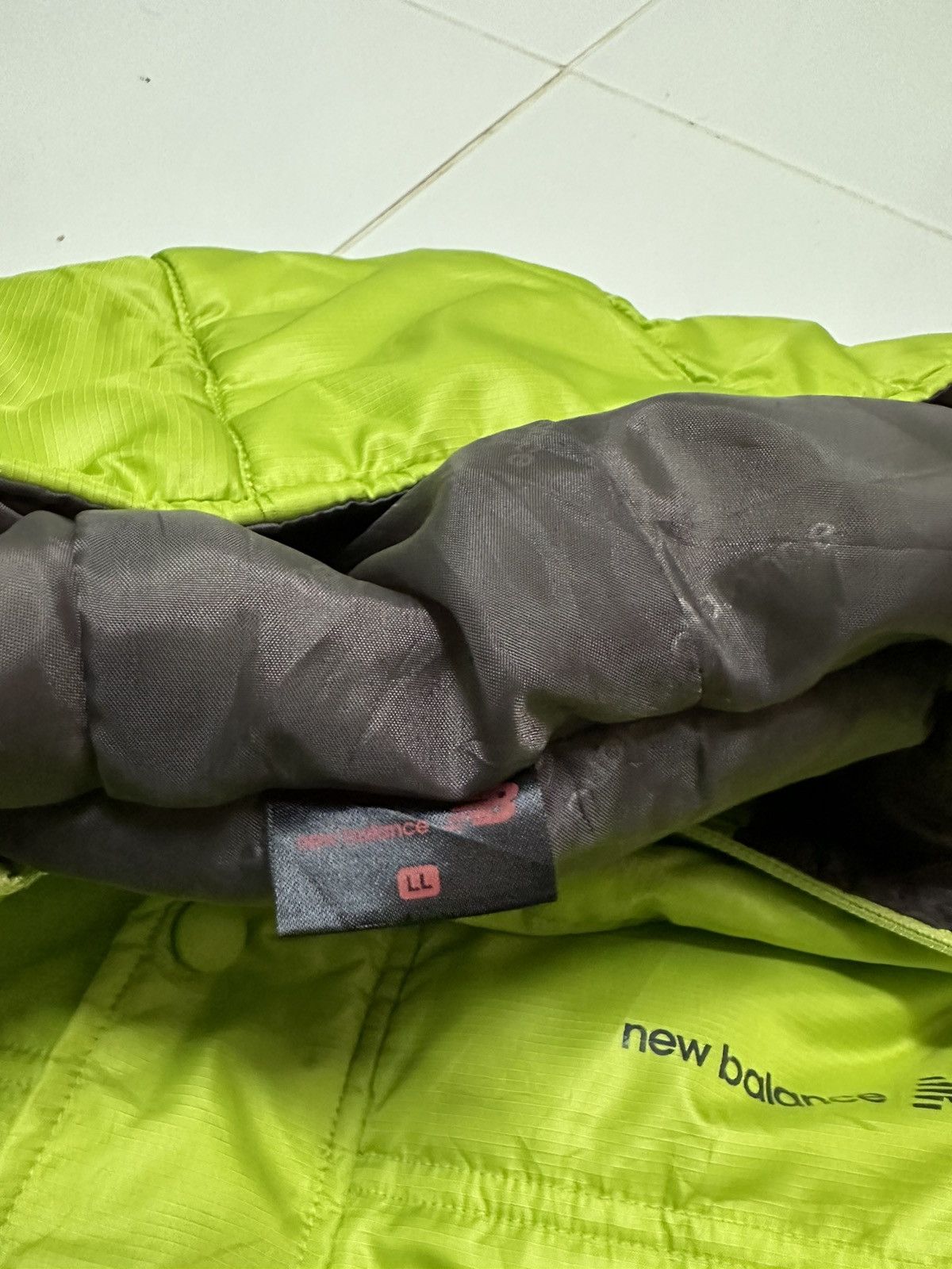New Balance New balance down jacket Size US L / EU 52-54 / 3 - 4 Thumbnail