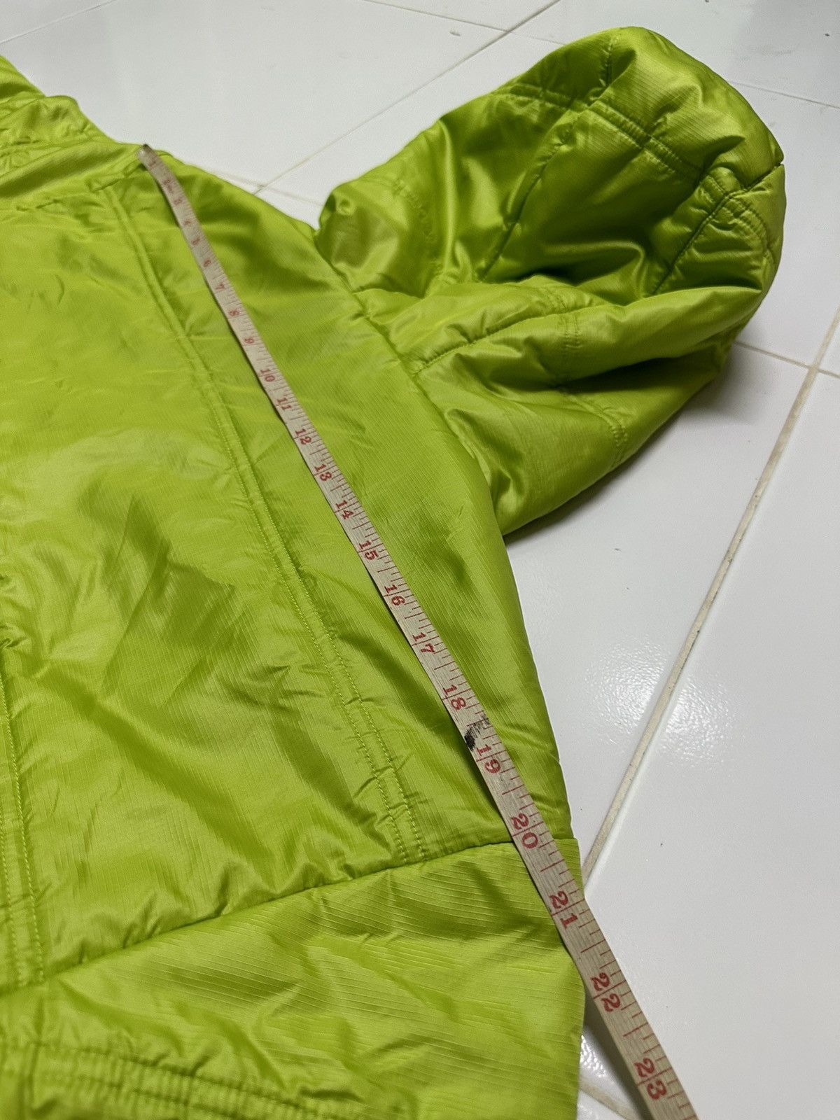 New Balance New balance down jacket Size US L / EU 52-54 / 3 - 7 Thumbnail