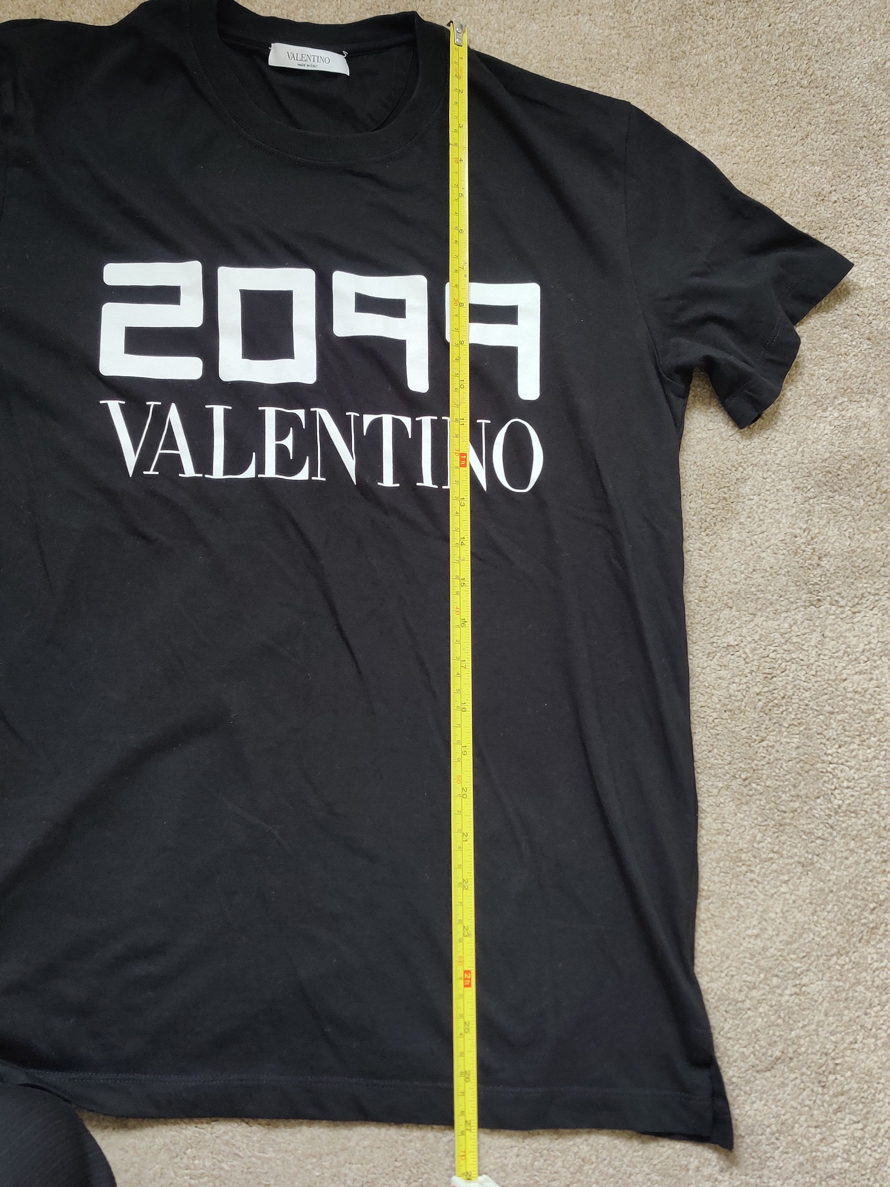 2099 valentino best sale