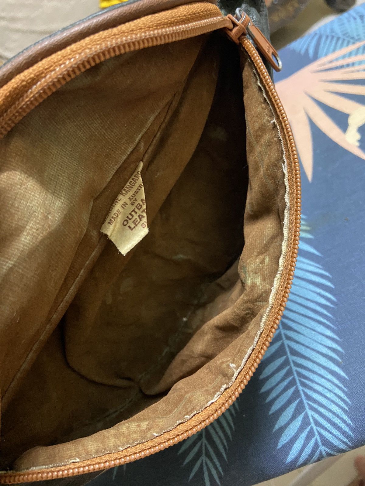Genuine Leather × The Australian Outback Collection Genuine Kangaroo Leather Waist Bag Size ONE SIZE - 7 Thumbnail