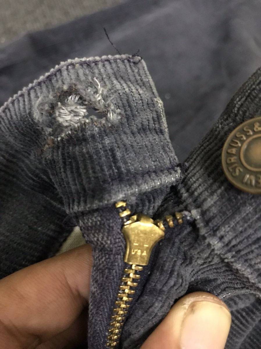 Levi's Very Rare Vintage 70s Levi 646 Bell Bottom Curduroy Pant Size US 31 - 18 Thumbnail