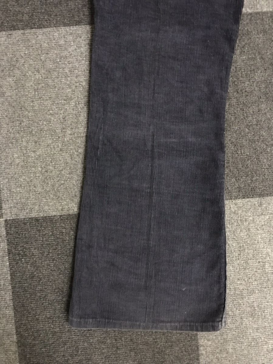 Levi's Very Rare Vintage 70s Levi 646 Bell Bottom Curduroy Pant Size US 31 - 12 Thumbnail