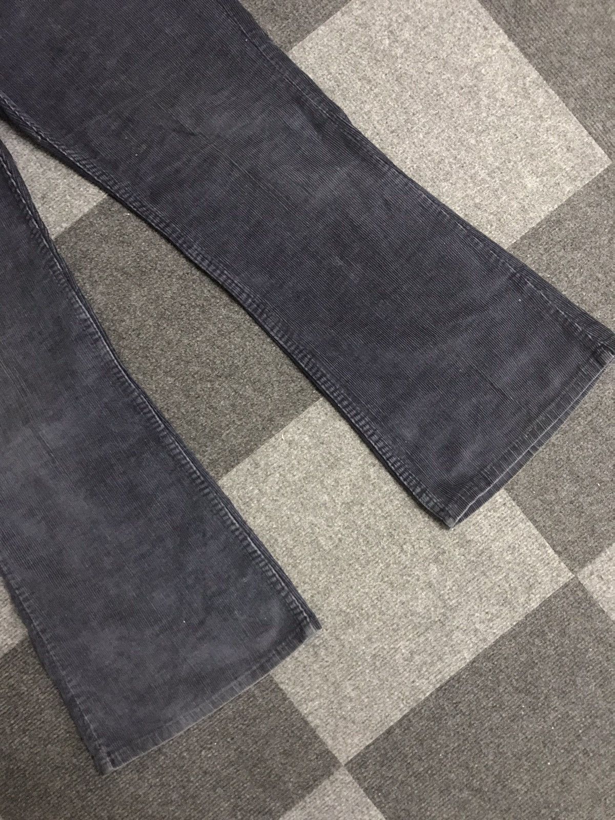 Levi's Very Rare Vintage 70s Levi 646 Bell Bottom Curduroy Pant Size US 31 - 3 Thumbnail