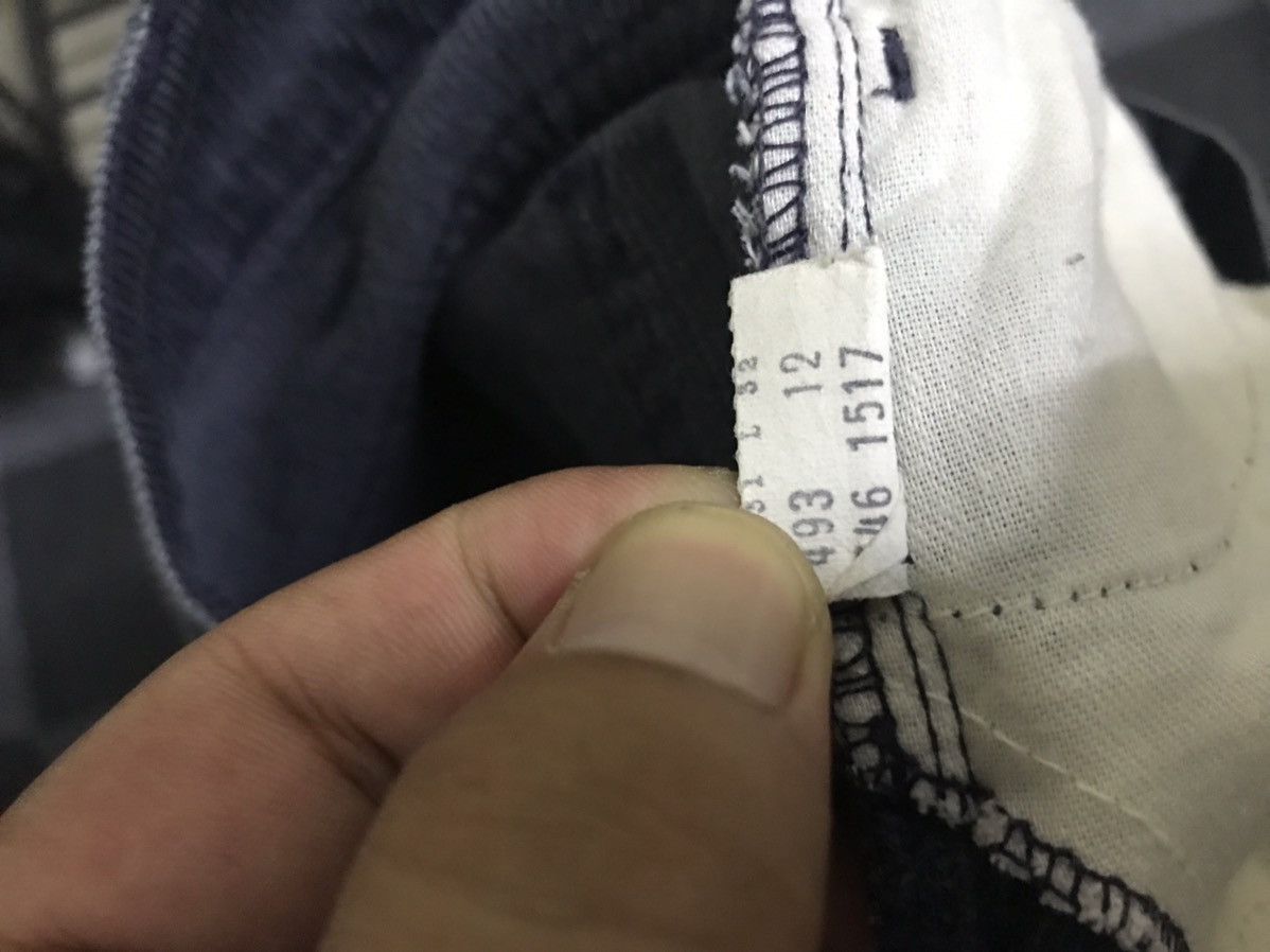 Levi's Very Rare Vintage 70s Levi 646 Bell Bottom Curduroy Pant Size US 31 - 14 Thumbnail