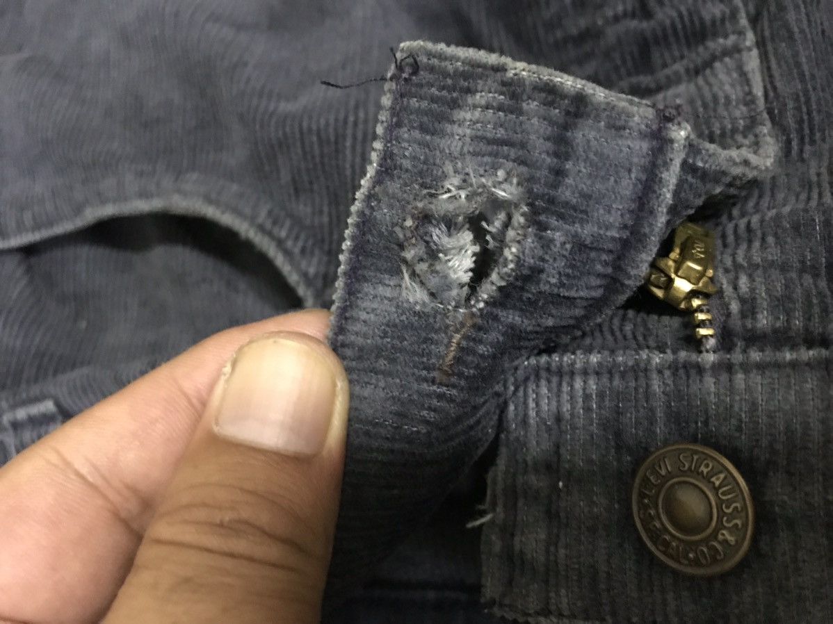 Levi's Very Rare Vintage 70s Levi 646 Bell Bottom Curduroy Pant Size US 31 - 16 Thumbnail