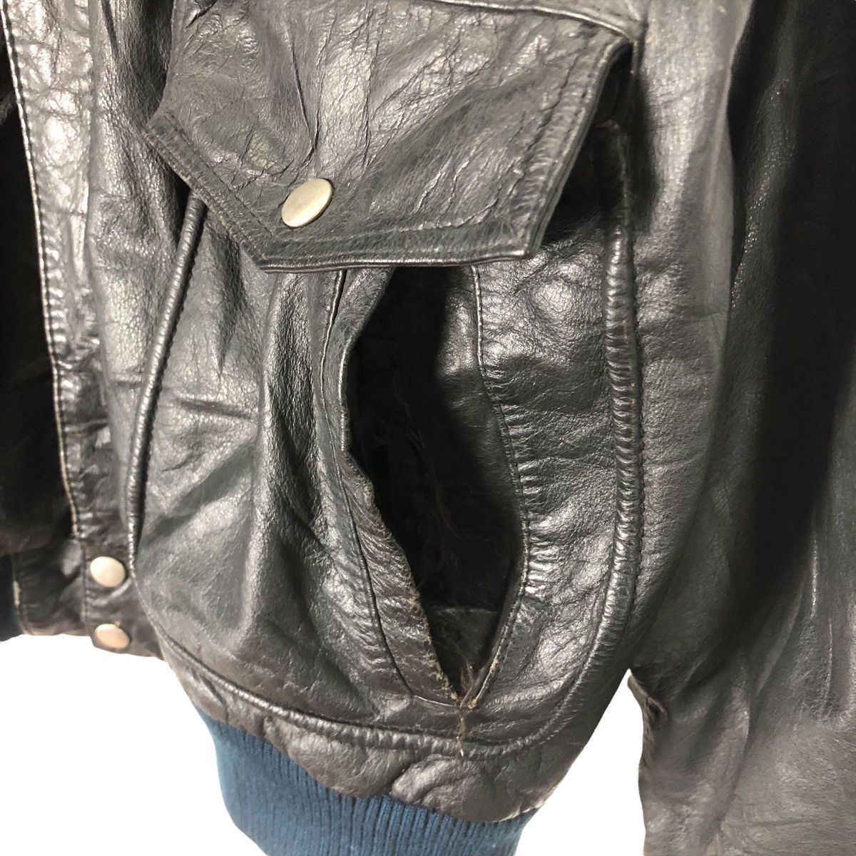 Japanese Brand VTG JAPANESE BRAND COWHIDE LEATHER JACKET Size US M / EU 48-50 / 2 - 7 Thumbnail