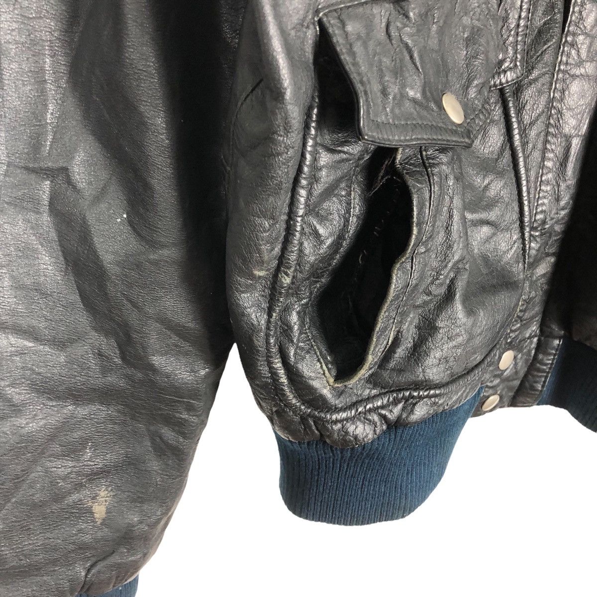 Japanese Brand VTG JAPANESE BRAND COWHIDE LEATHER JACKET Size US M / EU 48-50 / 2 - 8 Thumbnail