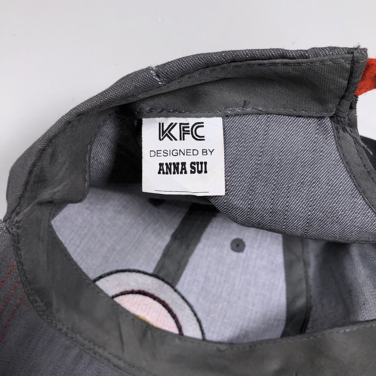 Anna Sui Anna Sui x KFC Cap Size ONE SIZE - 7 Thumbnail