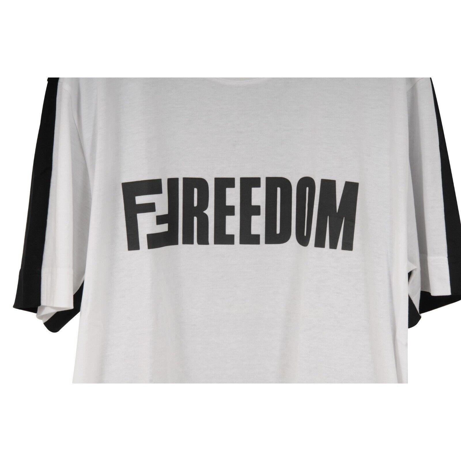 Fendi FFreedom Logo Split T Shirt Size US S / EU 44-46 / 1 - 3 Thumbnail