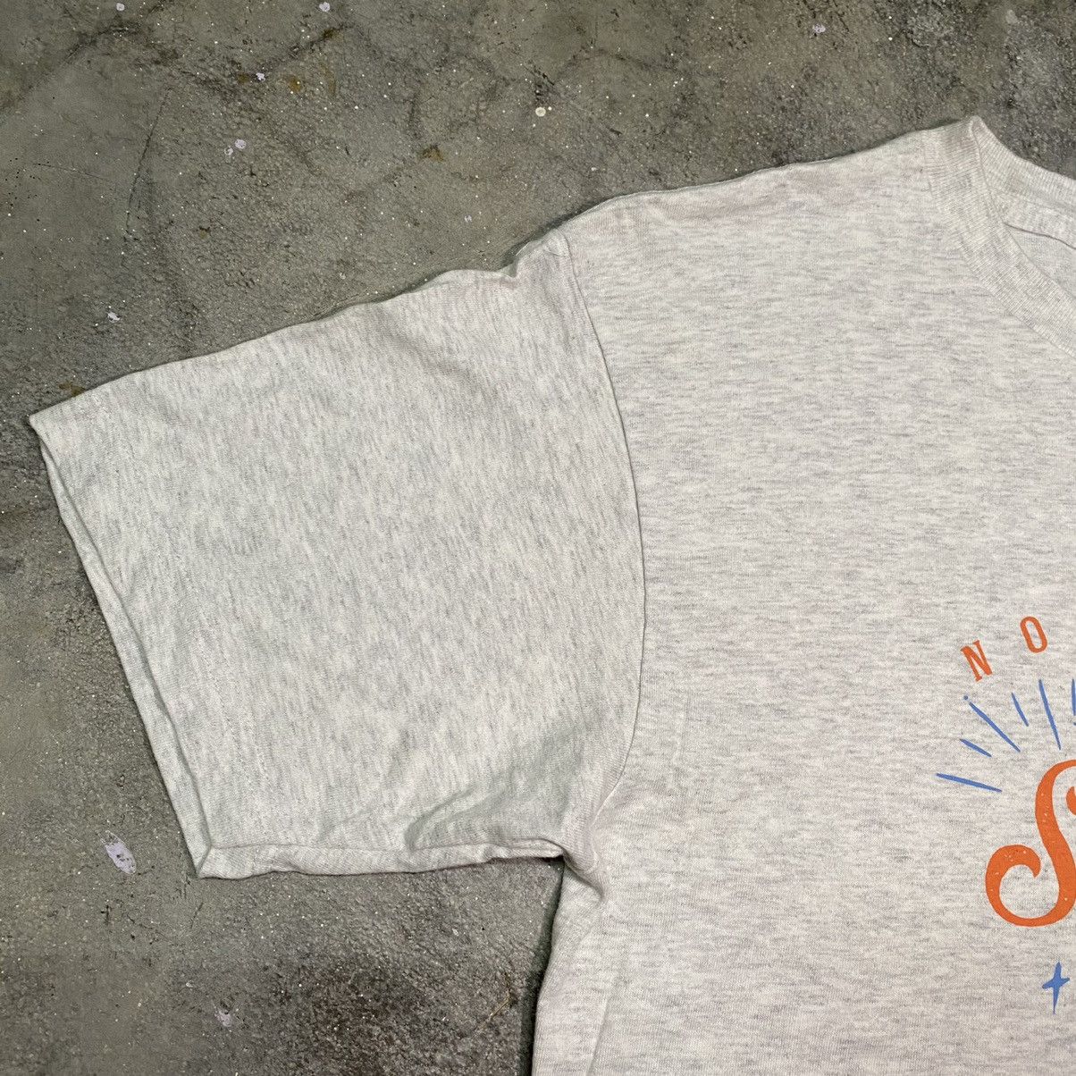 Anime × Band Tees × Japanese Brand Nogisaka 46 2018 Summer Tour Idol Waifu Promo T-Shirt Size US L / EU 52-54 / 3 - 7 Thumbnail
