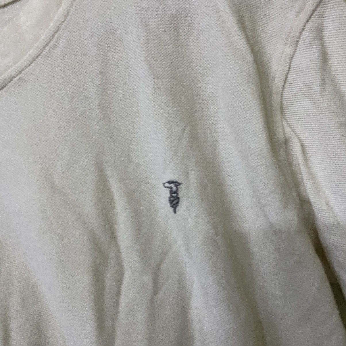 Trussardi Trussardi v neck t-shirt small logo embroidery Size US L / EU 52-54 / 3 - 3 Thumbnail