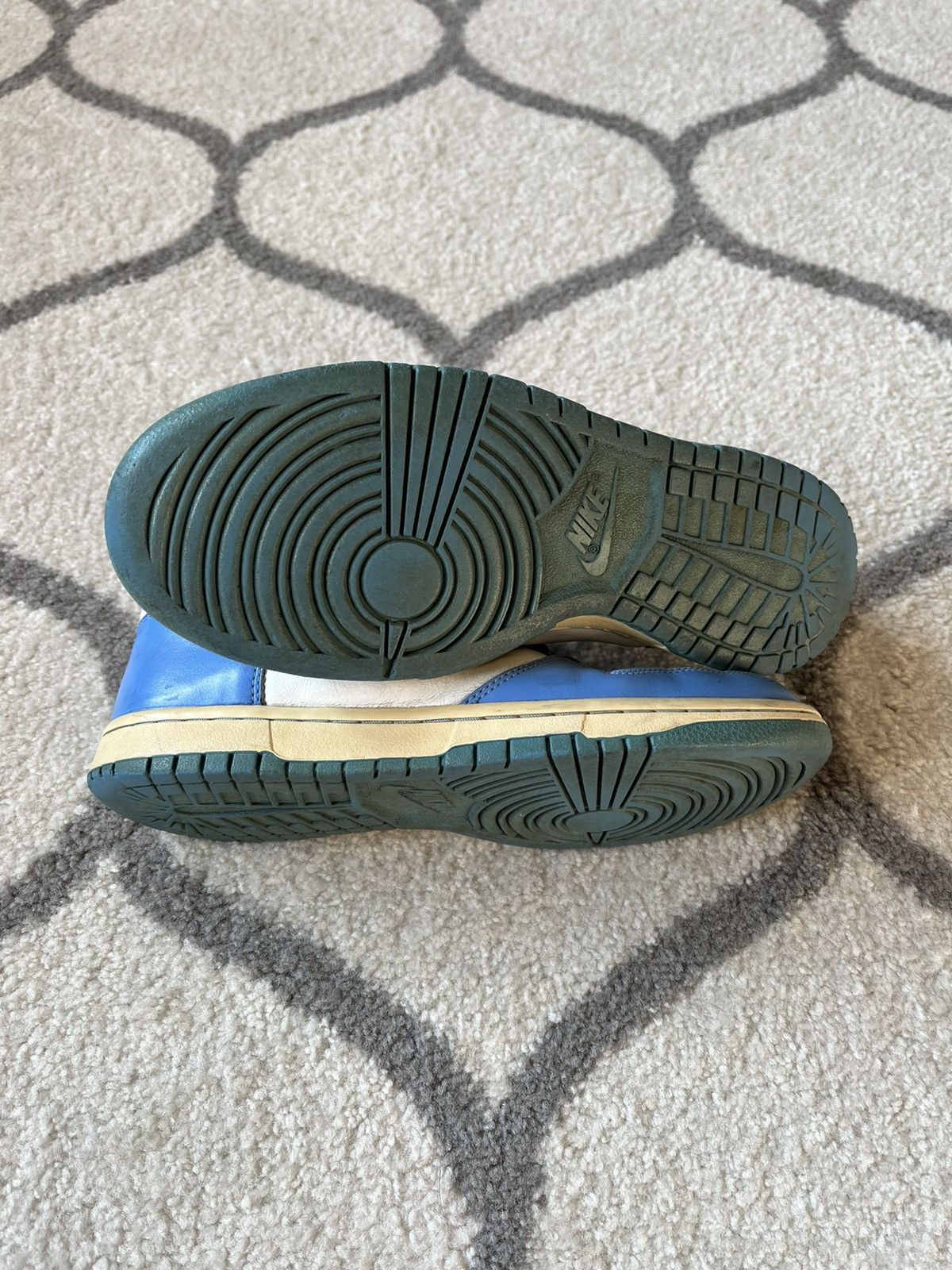 Nike Dunk High Le White | Carolina Blue Size US 8.5 / EU 41-42 - 5 Thumbnail