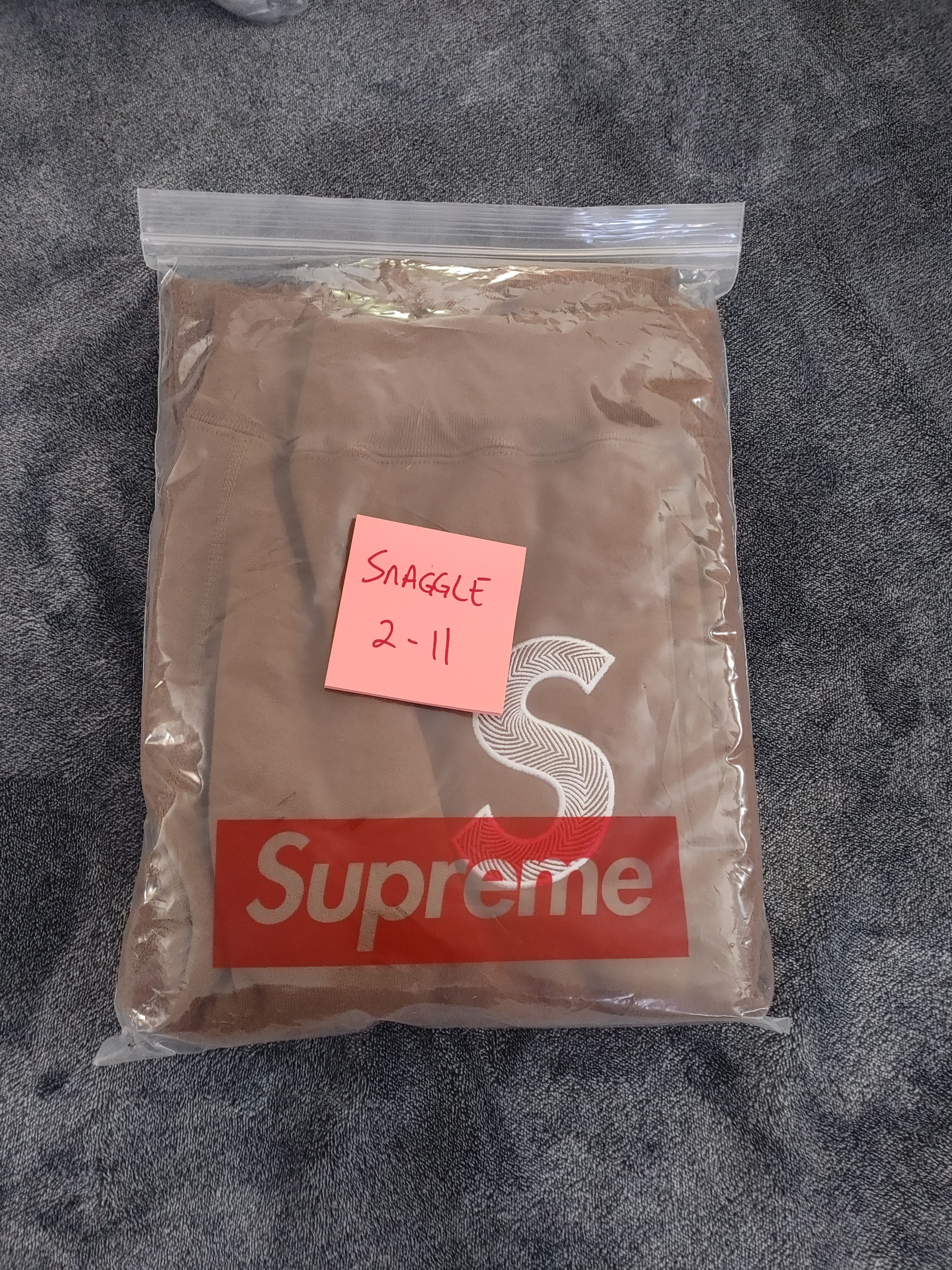 Supreme Supreme S Logo Sweatpants Brown (L) Size US 36 / EU 52 - 9 Thumbnail