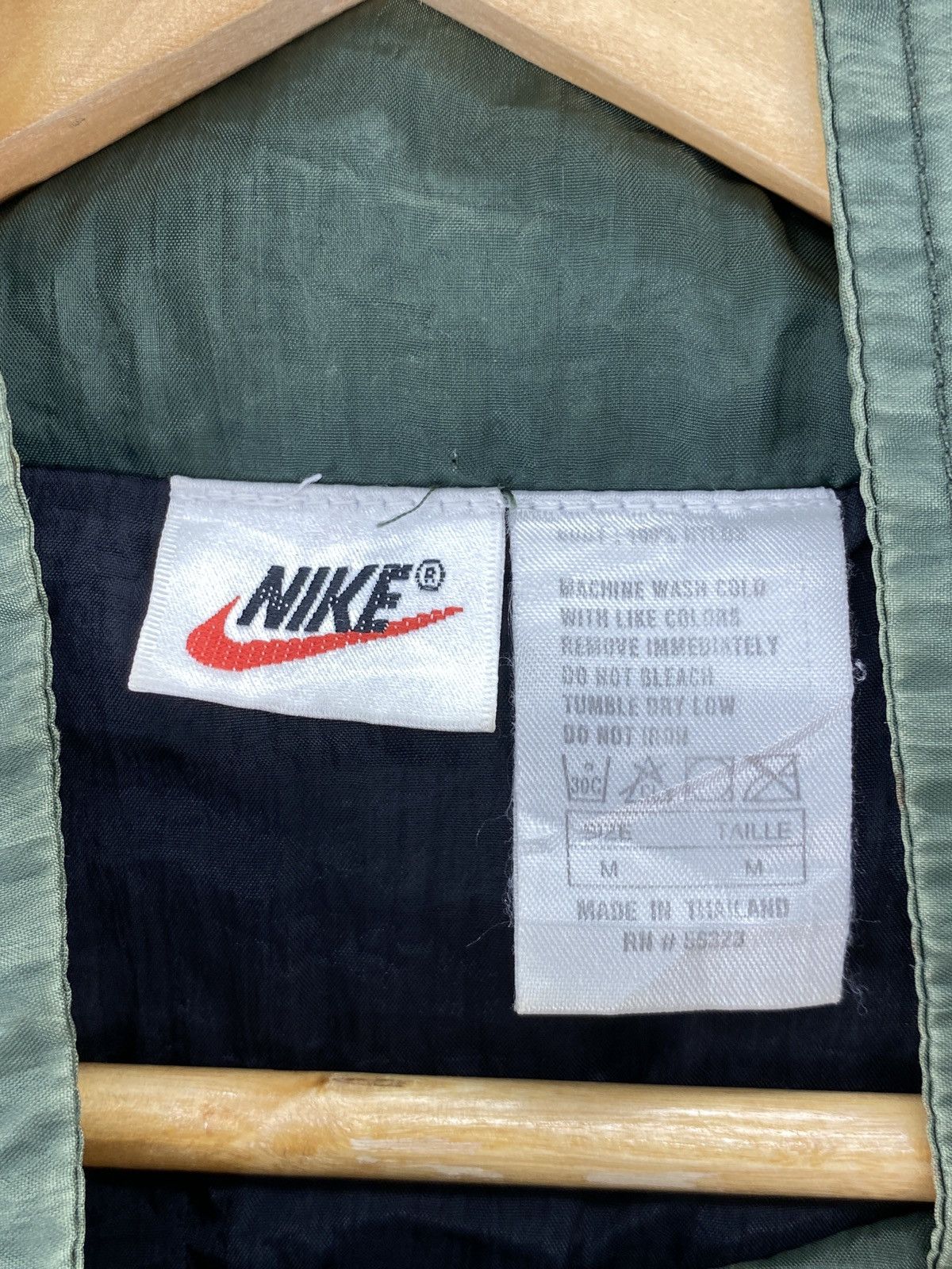 Nike × Vintage Vintage 90s Nike Windbreaker Streetwear Jacket Sun Faded Size US XL / EU 56 / 4 - 3 Thumbnail
