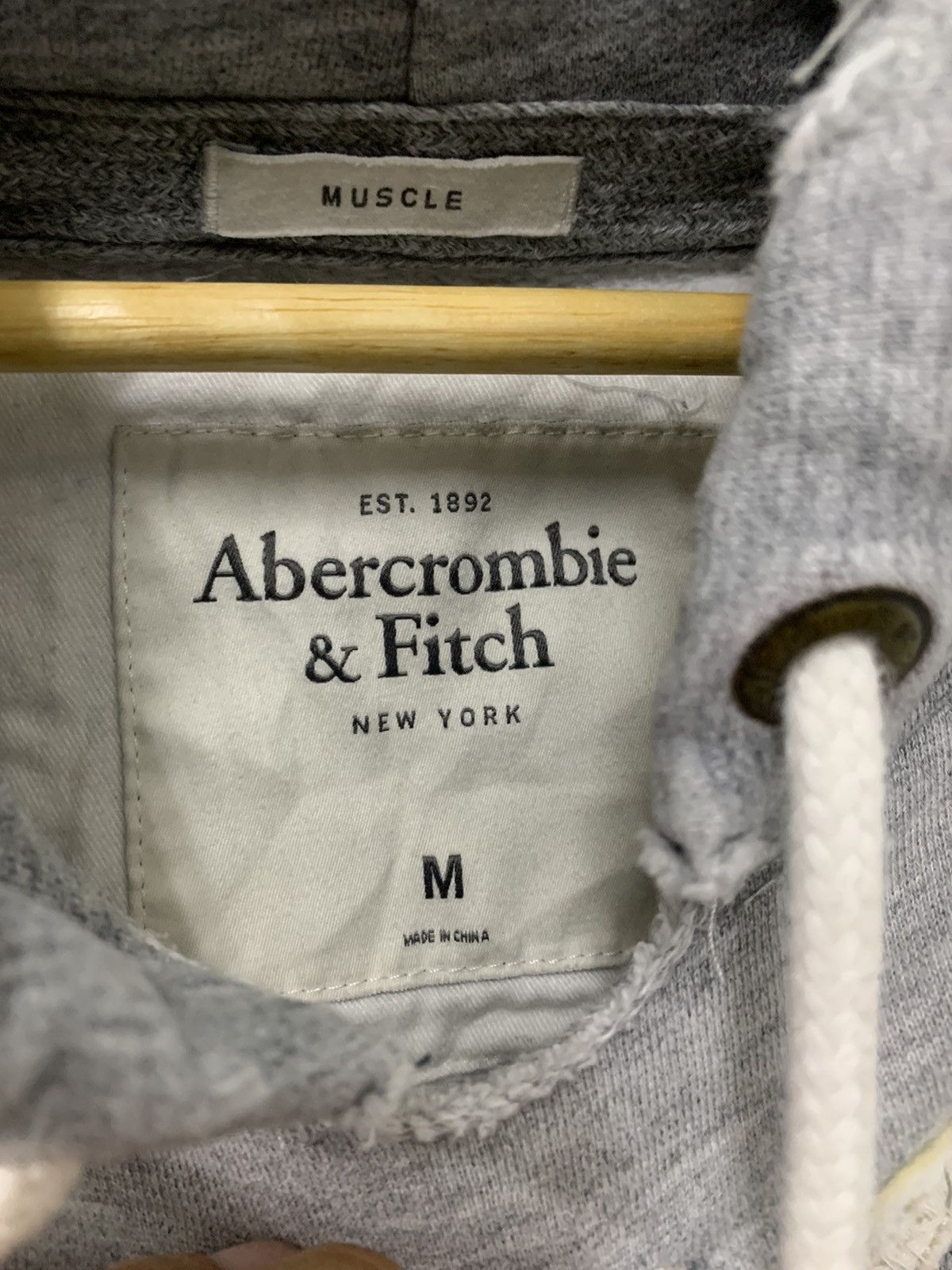 Abercrombie & Fitch Abercrombie Thrashed Hoodie Size US S / EU 44-46 / 1 - 7 Thumbnail