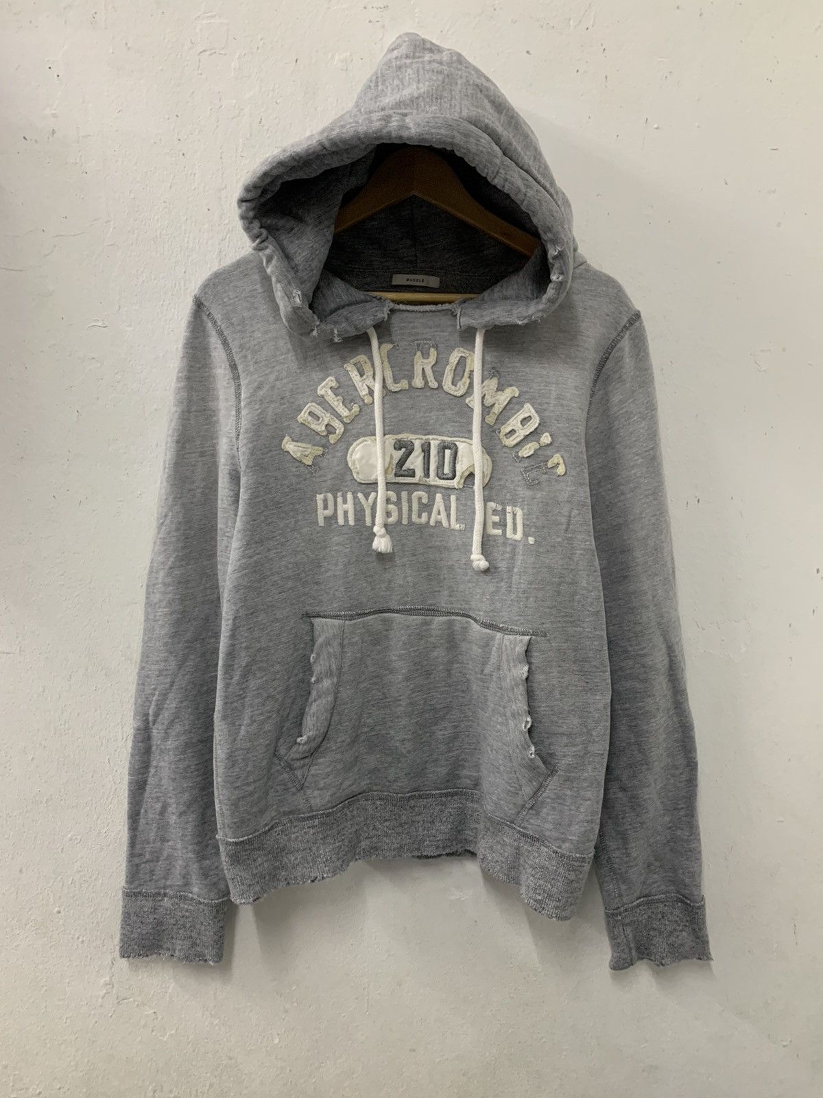 Abercrombie & Fitch Abercrombie Thrashed Hoodie Size US S / EU 44-46 / 1 - 1 Thumbnail