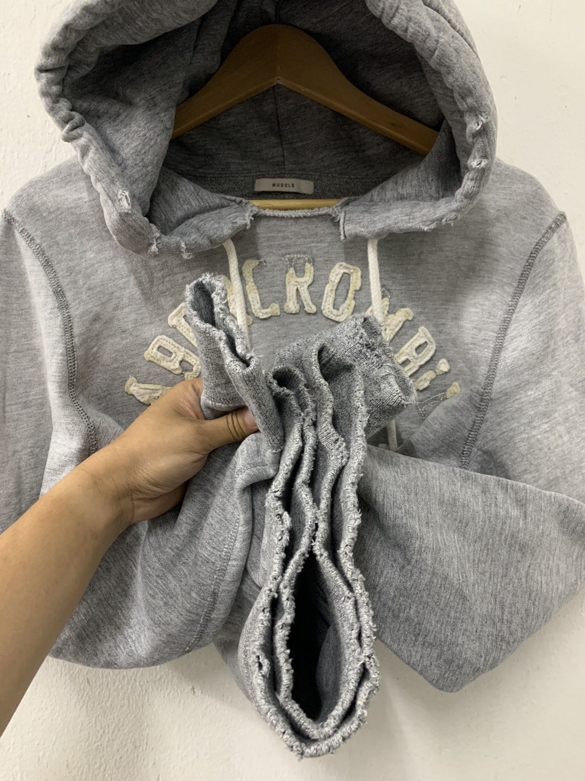 Abercrombie & Fitch Abercrombie Thrashed Hoodie Size US S / EU 44-46 / 1 - 3 Thumbnail