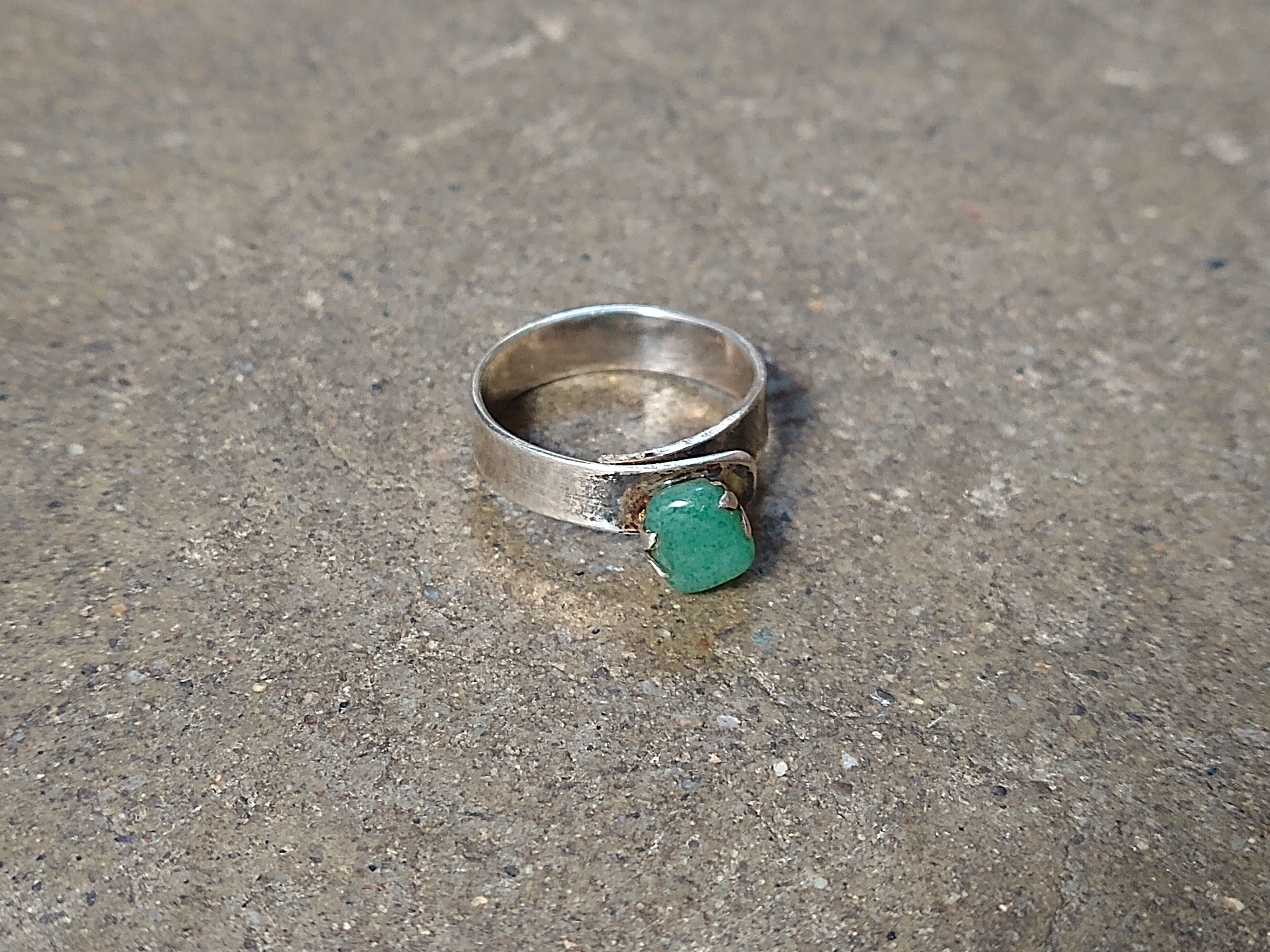 Jewelry × Vintage Vintage Sterling Silver Ring 7 Green Aventurine Modern Size ONE SIZE - 1 Thumbnail