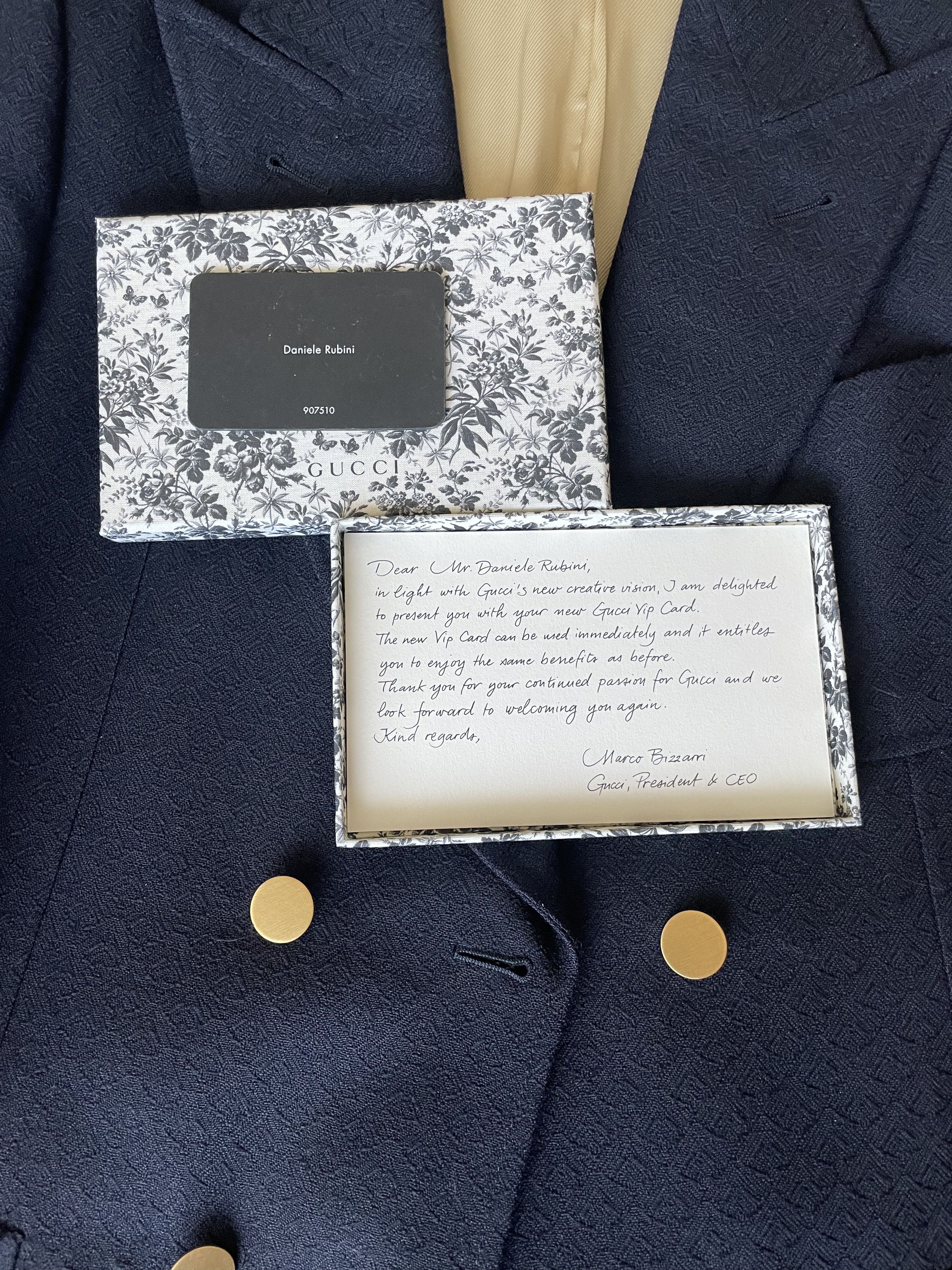 Gucci Gucci Navy Blue Texturized Double Breasted Blazer SS2020 Size 44R - 20 Thumbnail