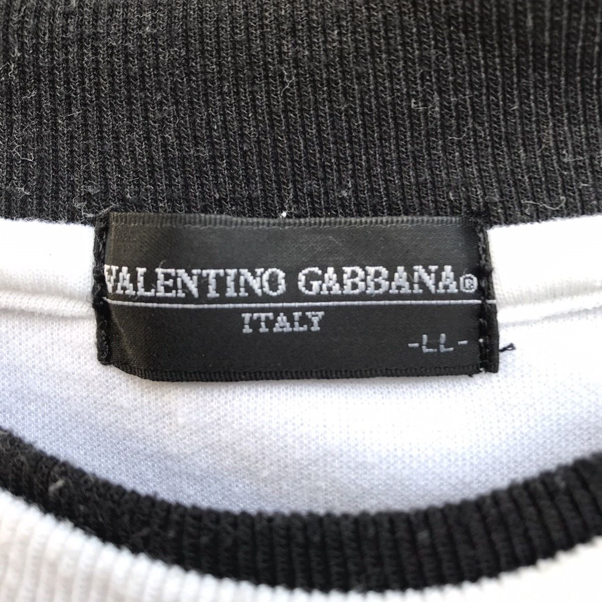 Vintage Vintage Valentino Gabbana Italy Crewneck Sweatshirt Size US L / EU 52-54 / 3 - 6 Thumbnail