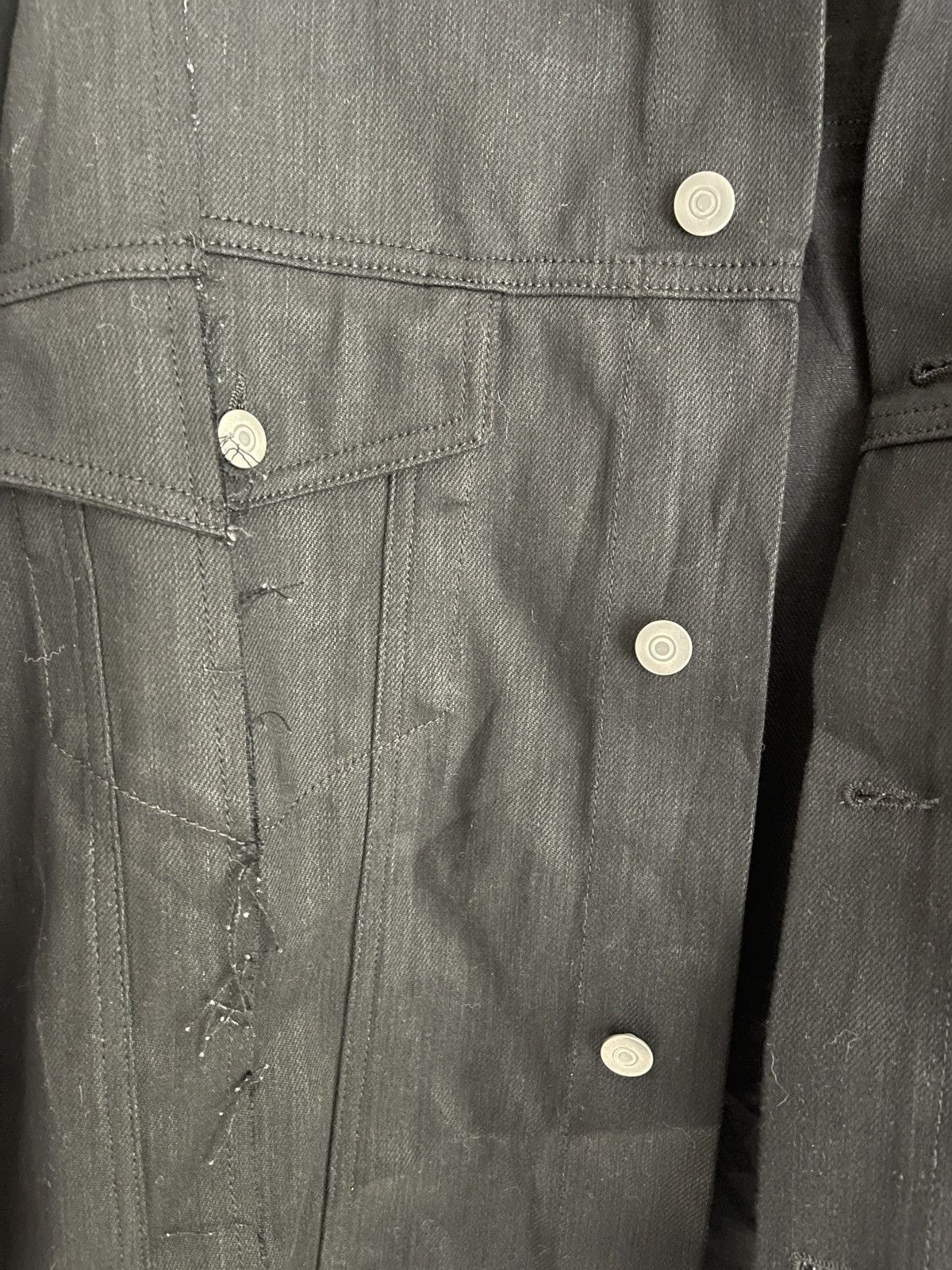 Maison Margiela Reconstructed Jean Jacket S30AM0533 in Nero Size US L / EU 52-54 / 3 - 3 Thumbnail