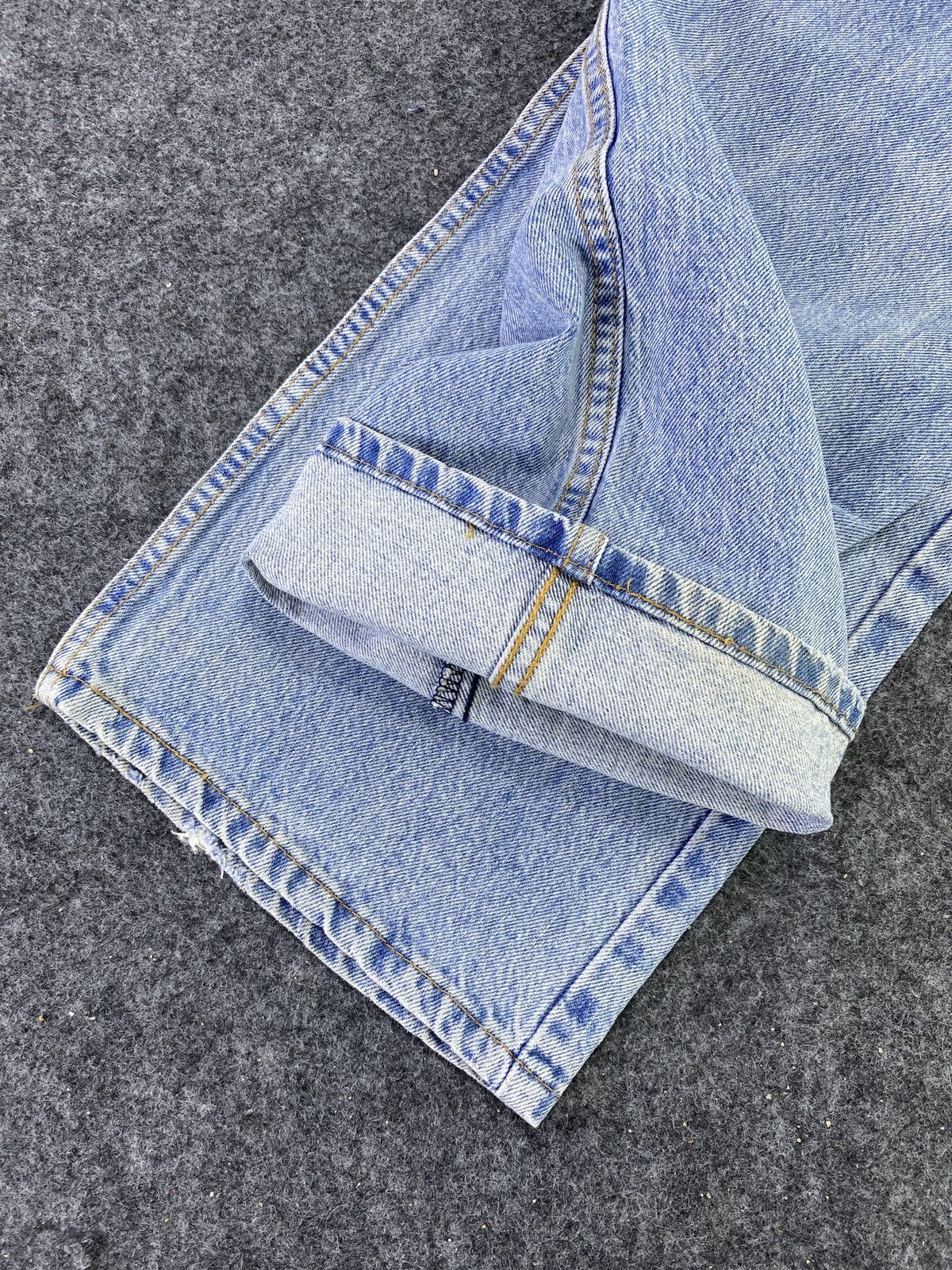 Levi's VINTAGE LEVI'S 514 BLUE WASH JEANS - J675 Size US 38 / EU 54 - 6 Thumbnail