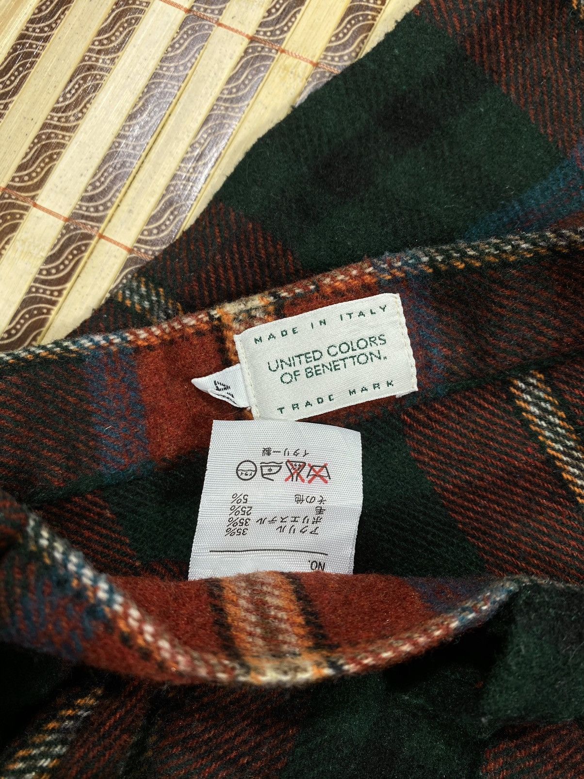 United Colors Of Benetton Scottish Red Tartan Mini Skirt By Benetton Size 27" / US 4 / IT 40 - 4 Thumbnail