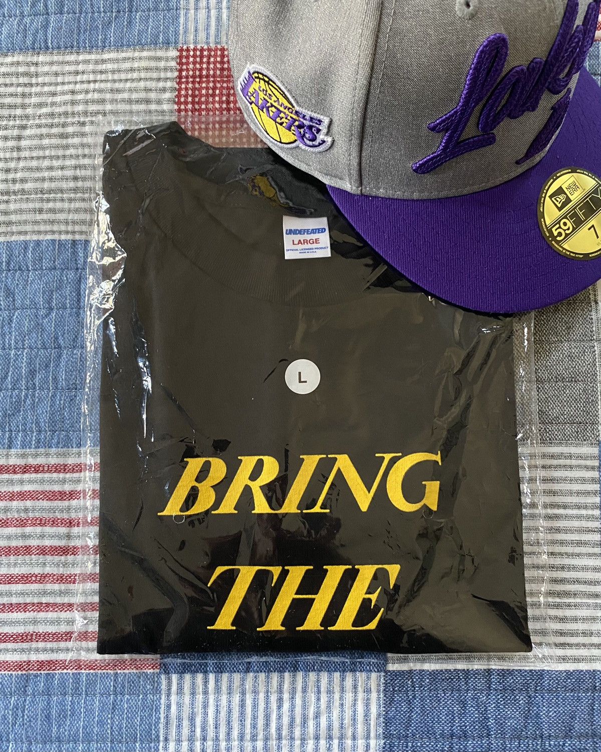 NBA × Undefeated UNDEFEATED x LAKERS Bring The Heat Shirt, L ~ kobe NBA Size US L / EU 52-54 / 3 - 1 Thumbnail