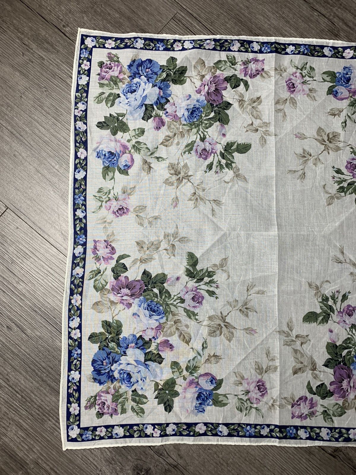 Vintage × Yves Saint Laurent Yves Saint Laurent Handkerchief Pocketsquares Size ONE SIZE - 4 Thumbnail