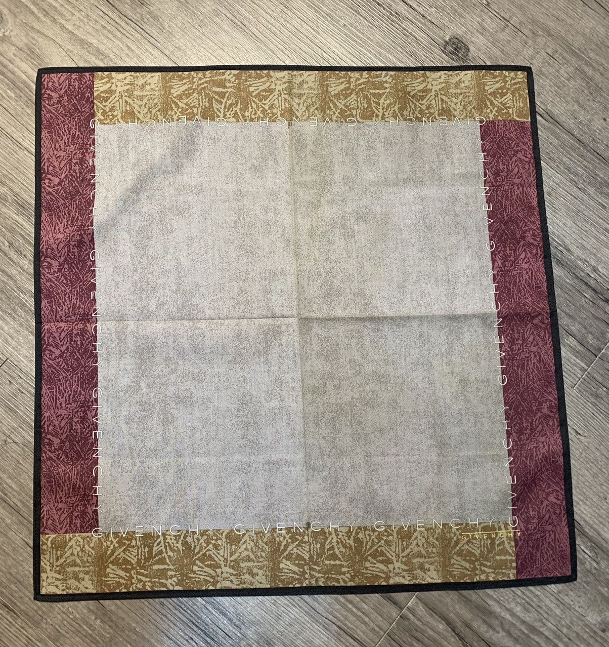 Designer Givenchy Handkerchief Pocketsquares Size ONE SIZE - 2 Thumbnail