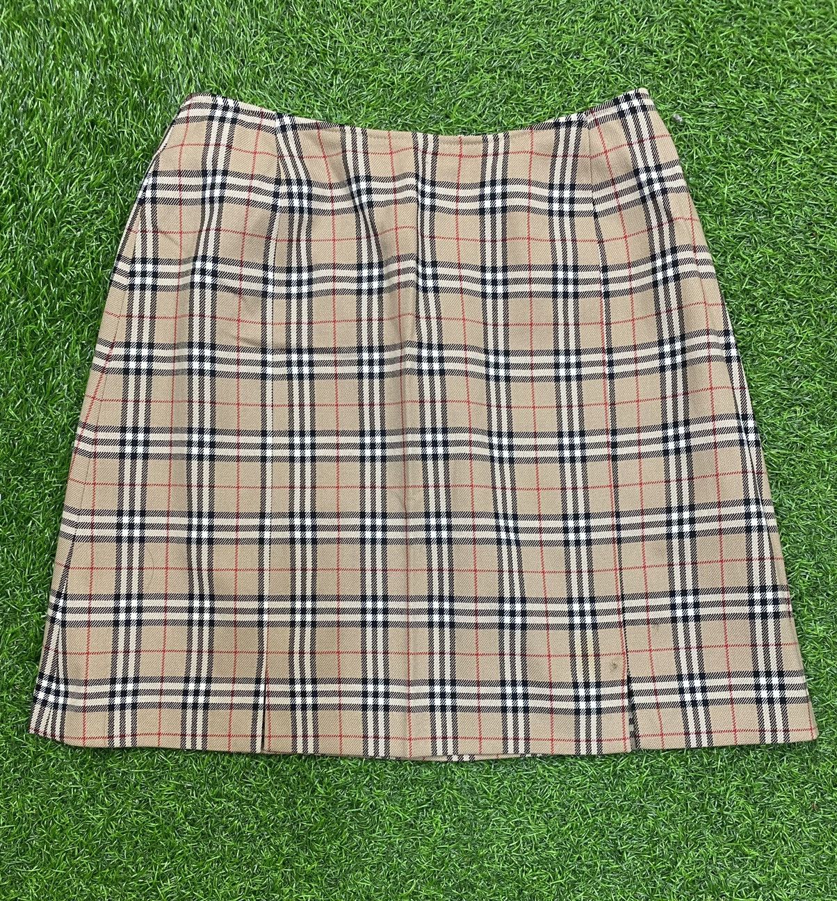 image of Vintage Burberry’S Blue Label Mini Skirt in Nova Check, Women's (Size 26)