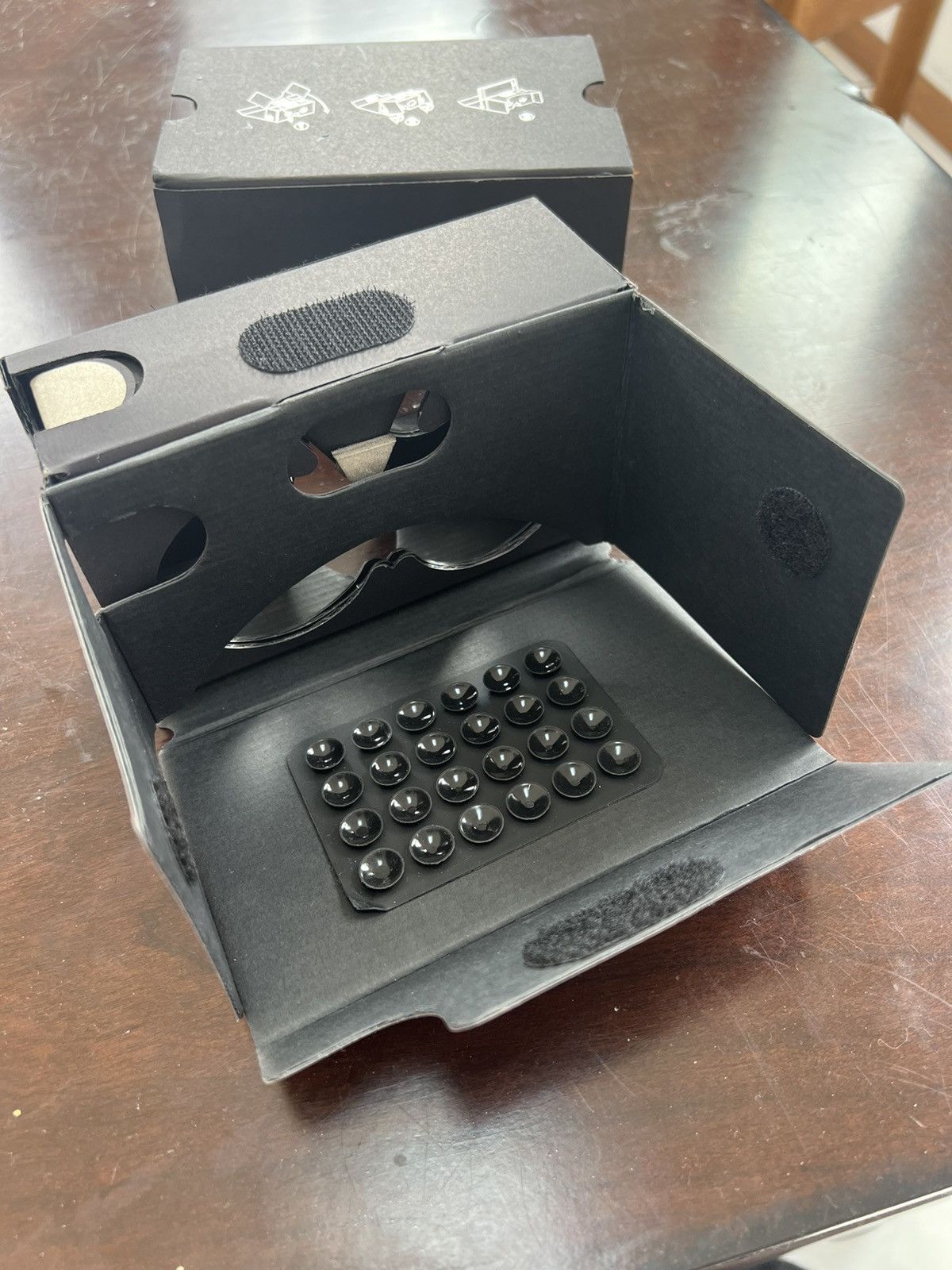 Maison Margiela Maison Margiela X Google Cardboard VR Headset Glasses Size ONE SIZE - 4 Thumbnail