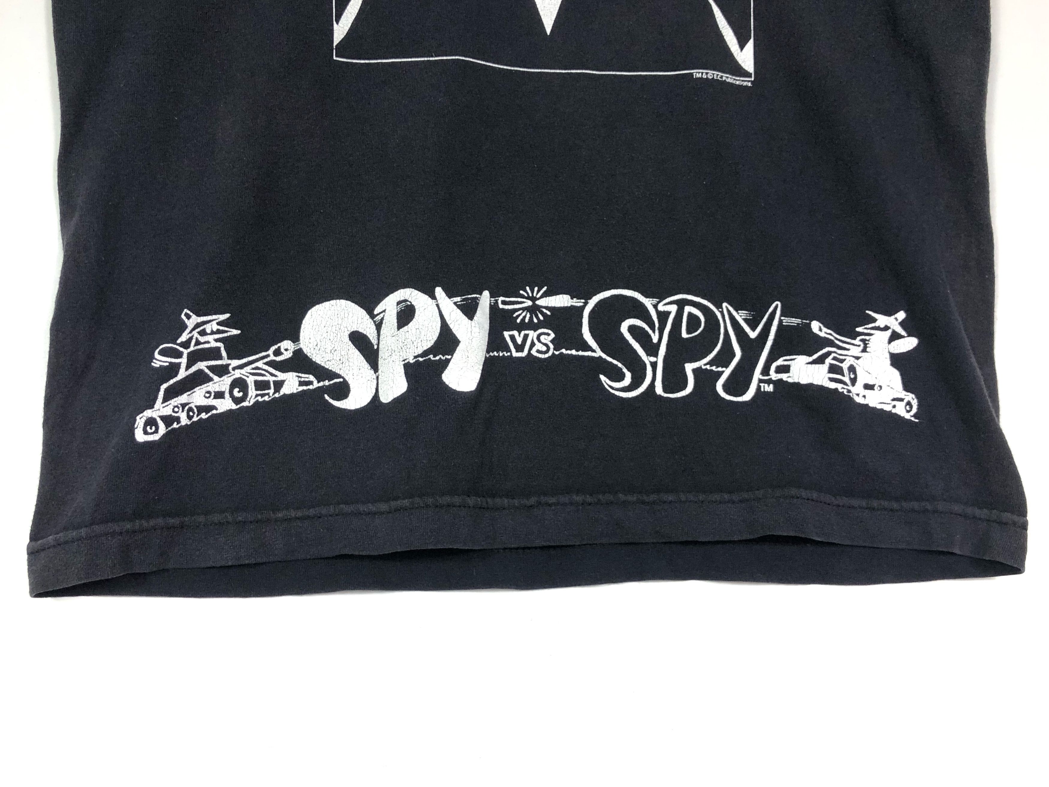 DC Comics RARE🔥VINTAGE MAD MAGAZINE SPY VS SPY MUSEUM TEE Size US M / EU 48-50 / 2 - 4 Thumbnail