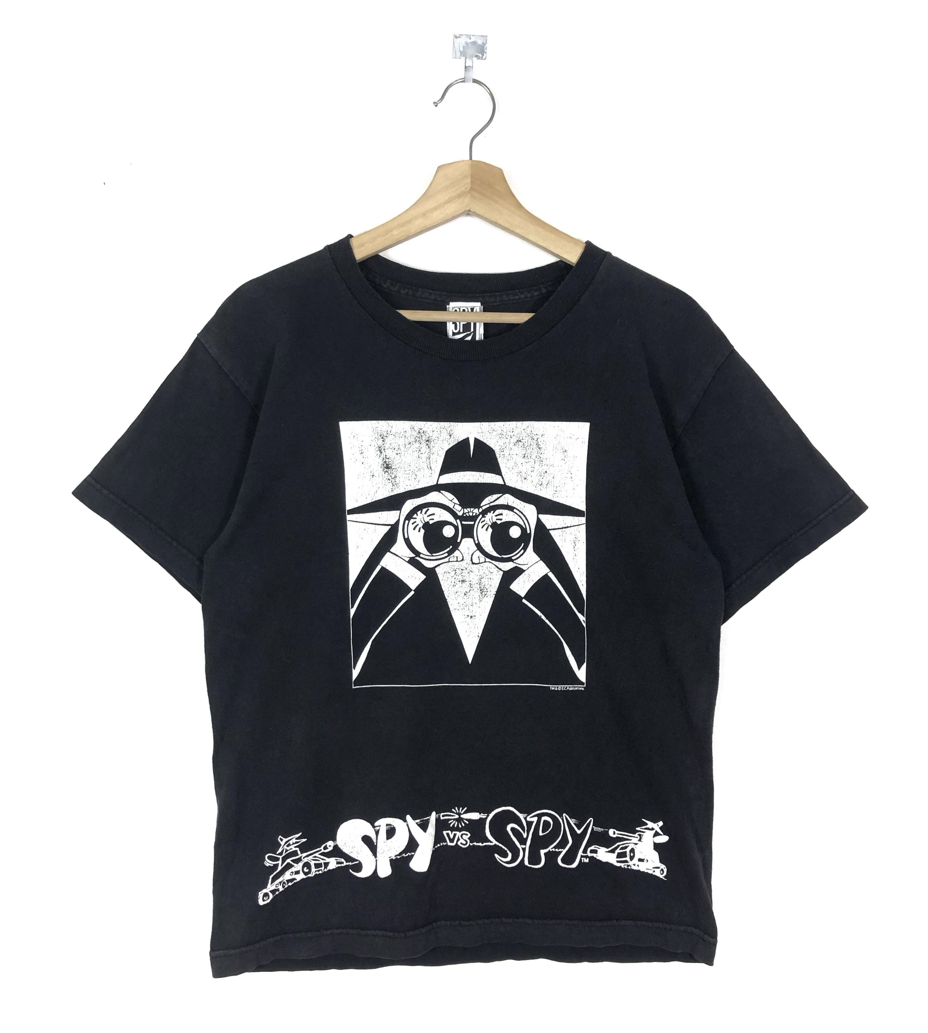 DC Comics RARE🔥VINTAGE MAD MAGAZINE SPY VS SPY MUSEUM TEE Size US M / EU 48-50 / 2 - 1 Thumbnail