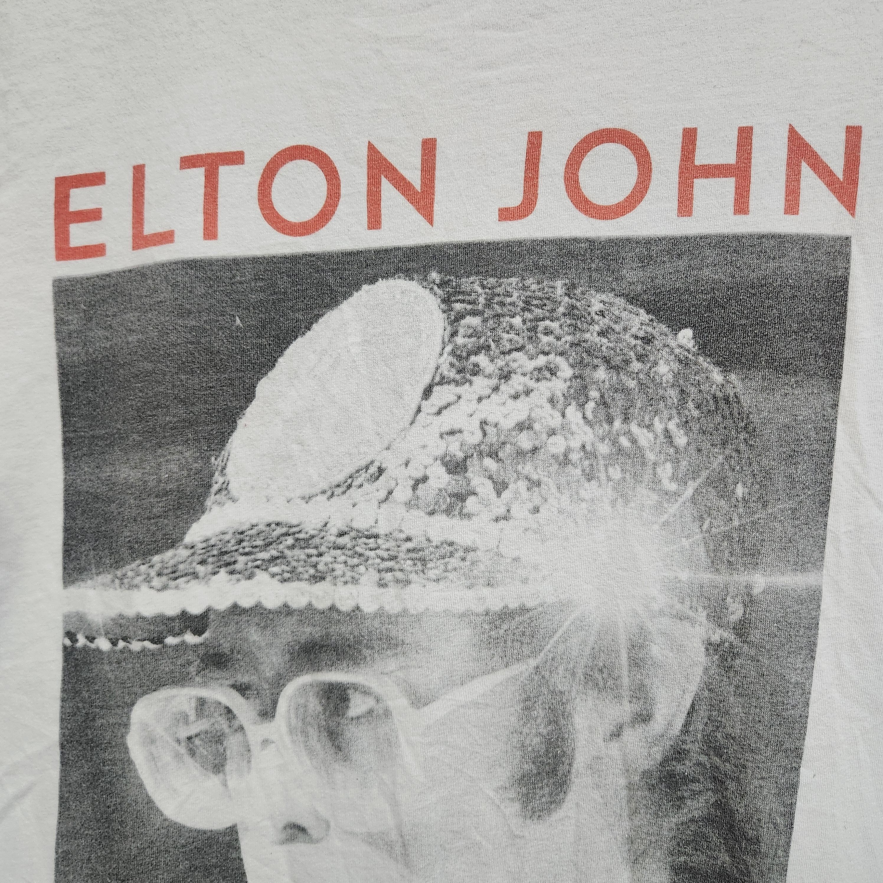 Band Tees Y2K Steal 🌟 Elton John Wow White TShirt Size US M / EU 48-50 / 2 - 11 Thumbnail