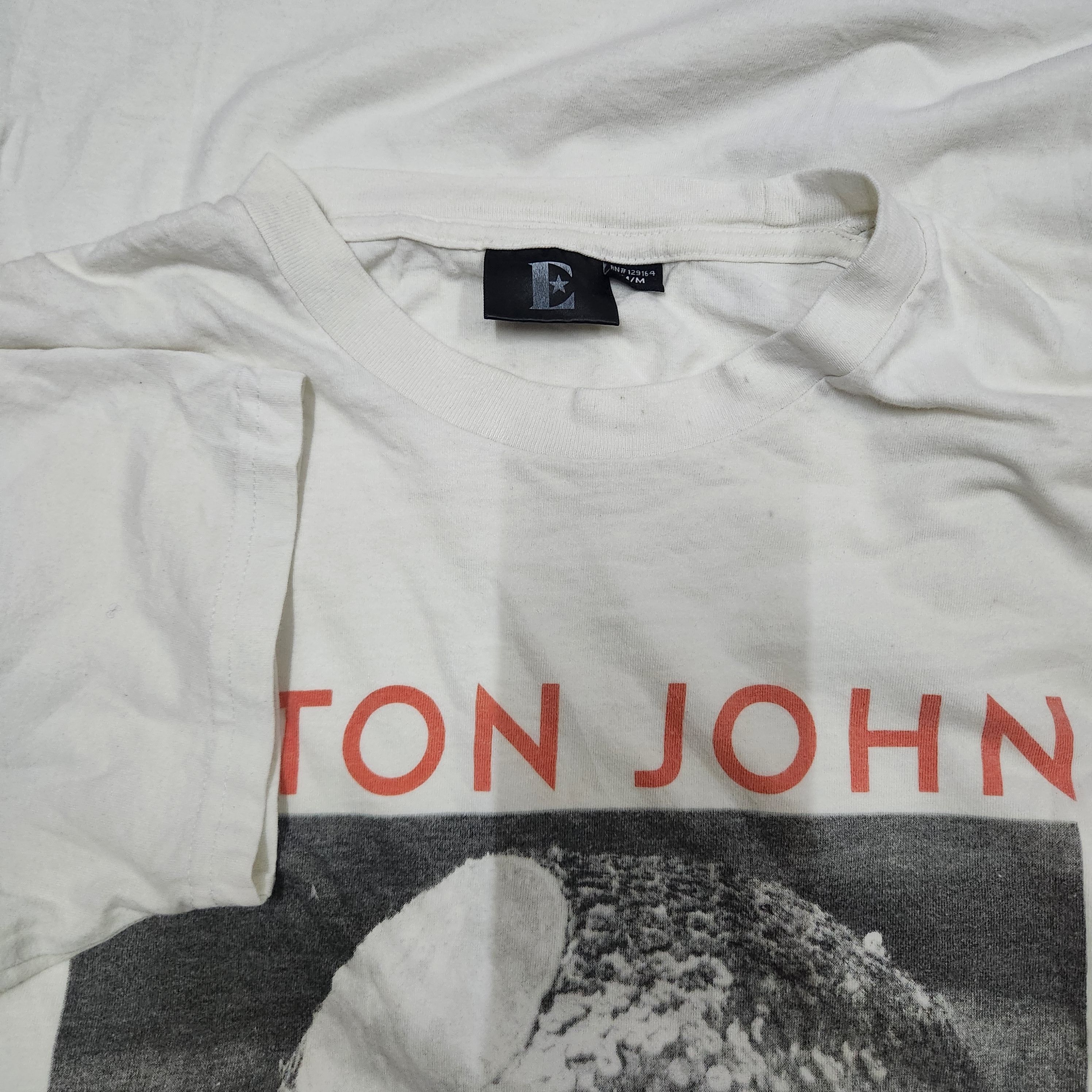 Band Tees Y2K Steal 🌟 Elton John Wow White TShirt Size US M / EU 48-50 / 2 - 7 Thumbnail