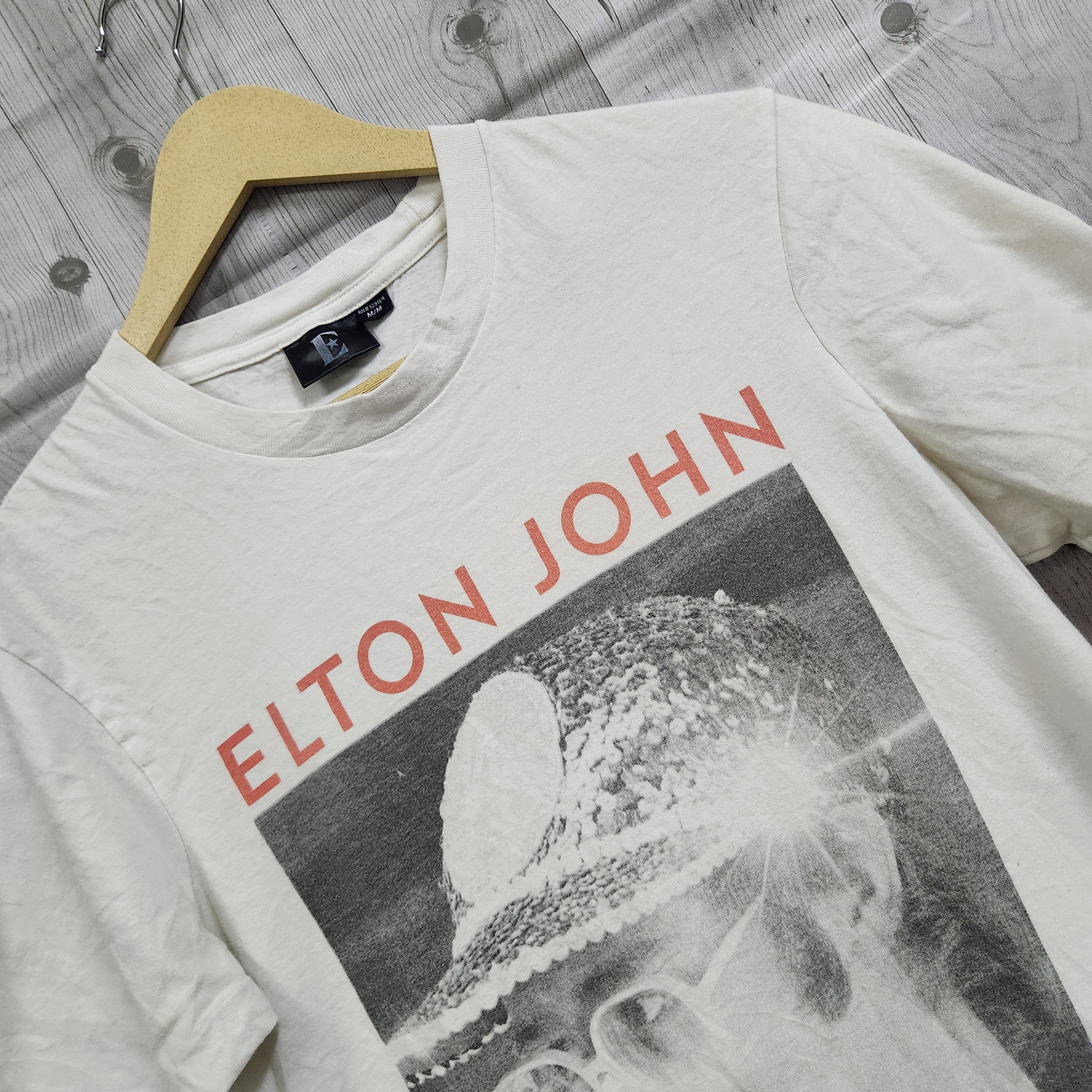 Band Tees Y2K Steal 🌟 Elton John Wow White TShirt Size US M / EU 48-50 / 2 - 16 Thumbnail