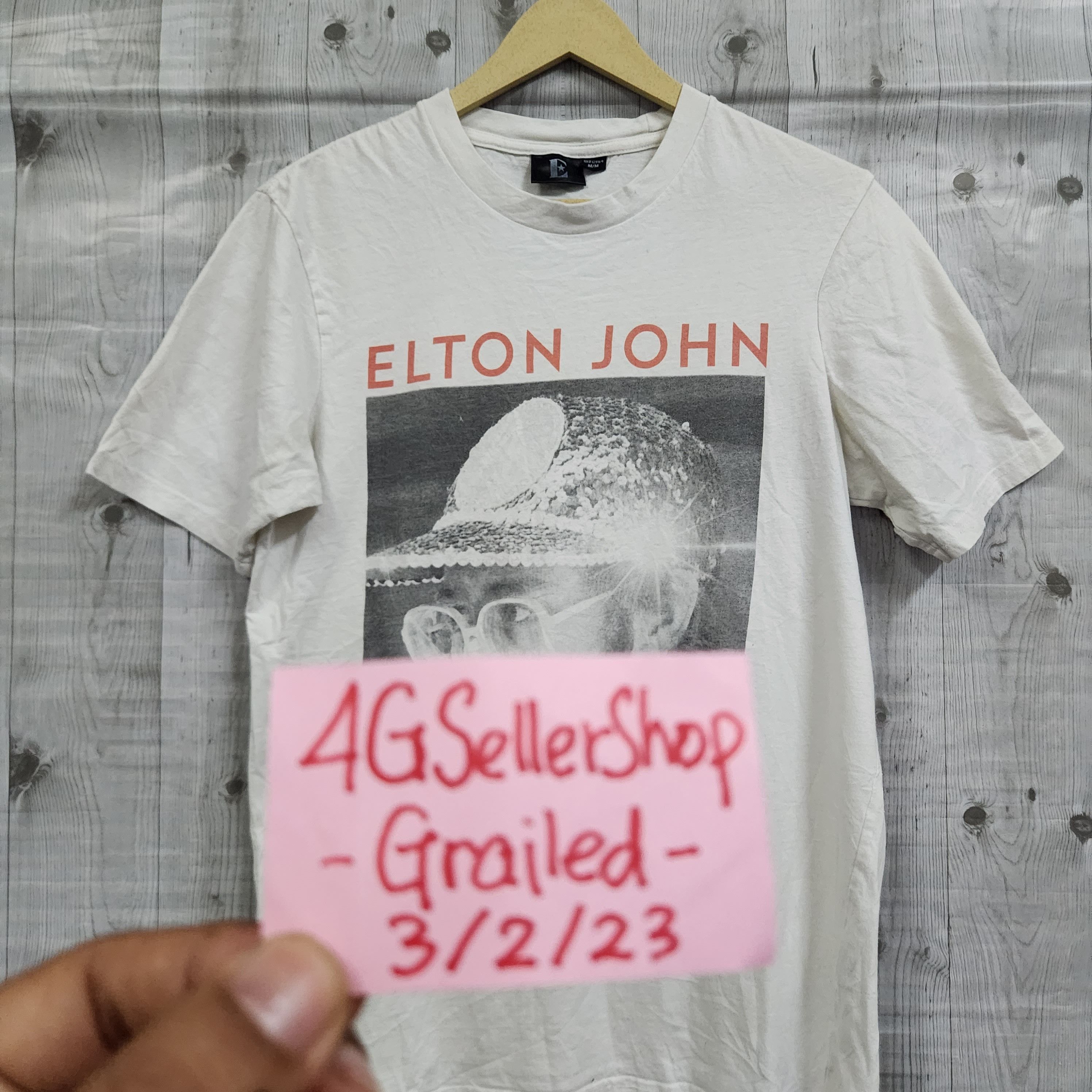 Band Tees Y2K Steal 🌟 Elton John Wow White TShirt Size US M / EU 48-50 / 2 - 18 Thumbnail