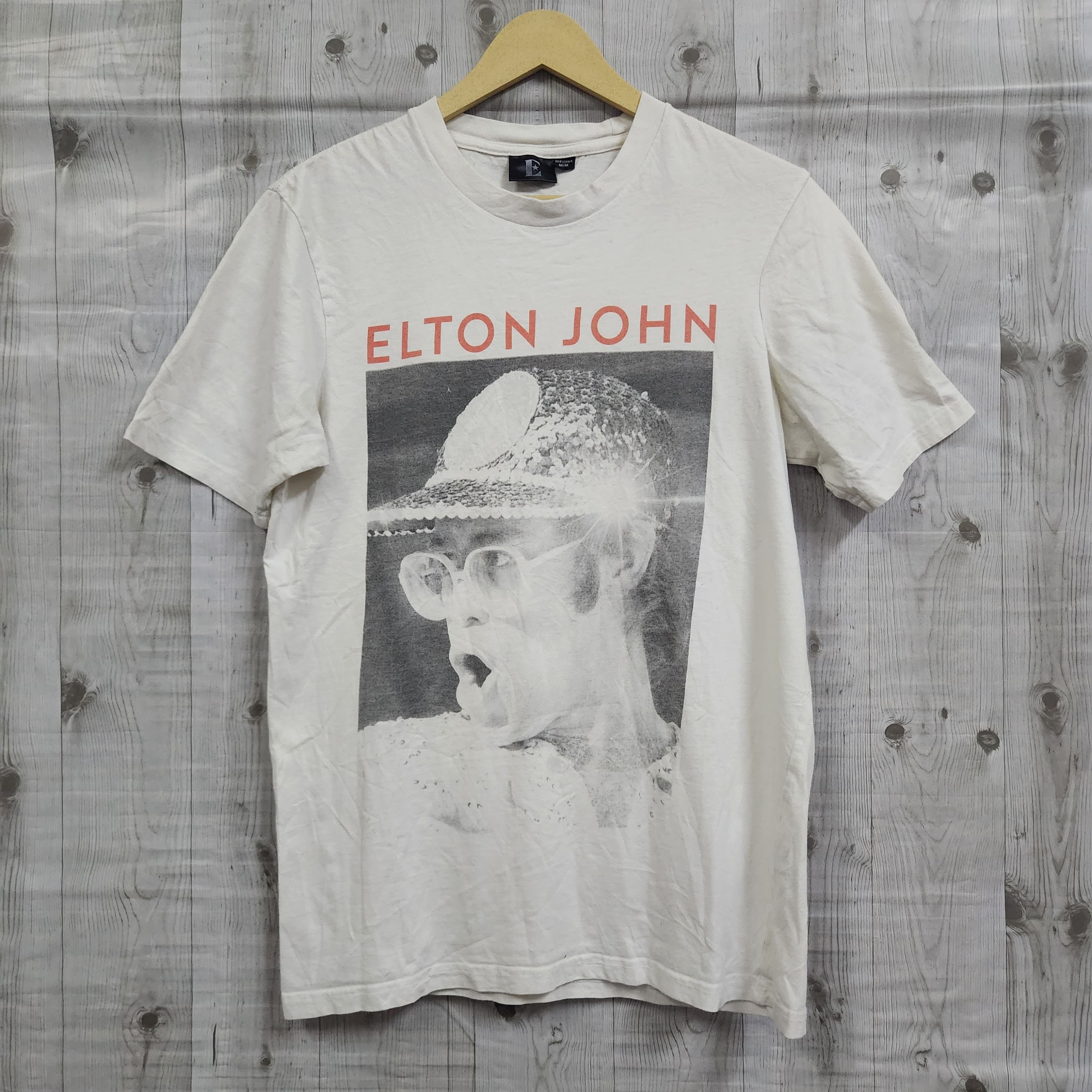Band Tees Y2K Steal 🌟 Elton John Wow White TShirt Size US M / EU 48-50 / 2 - 1 Thumbnail