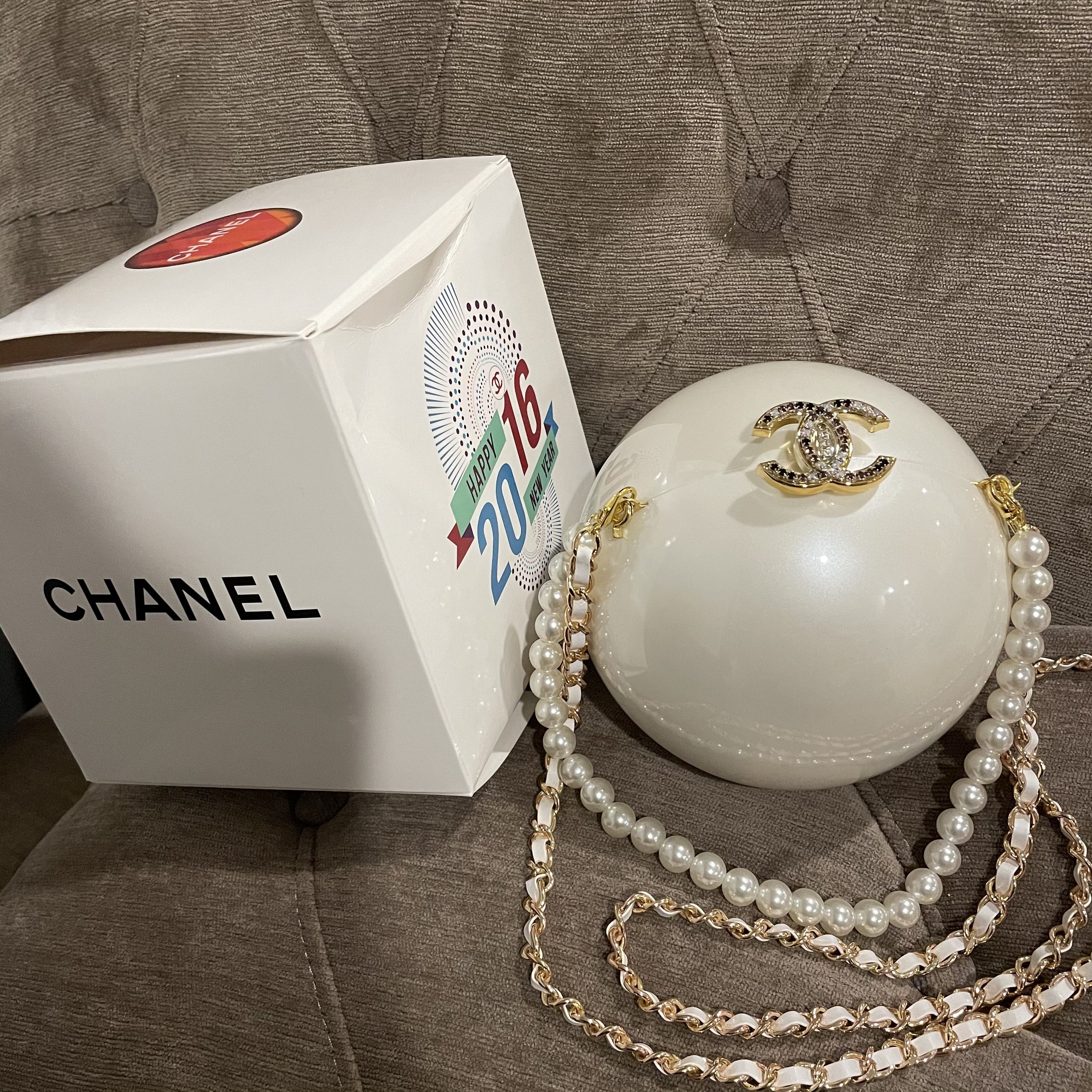 Chanel VIP Pearl Runway Limited Edition Crossbody Bag WOC