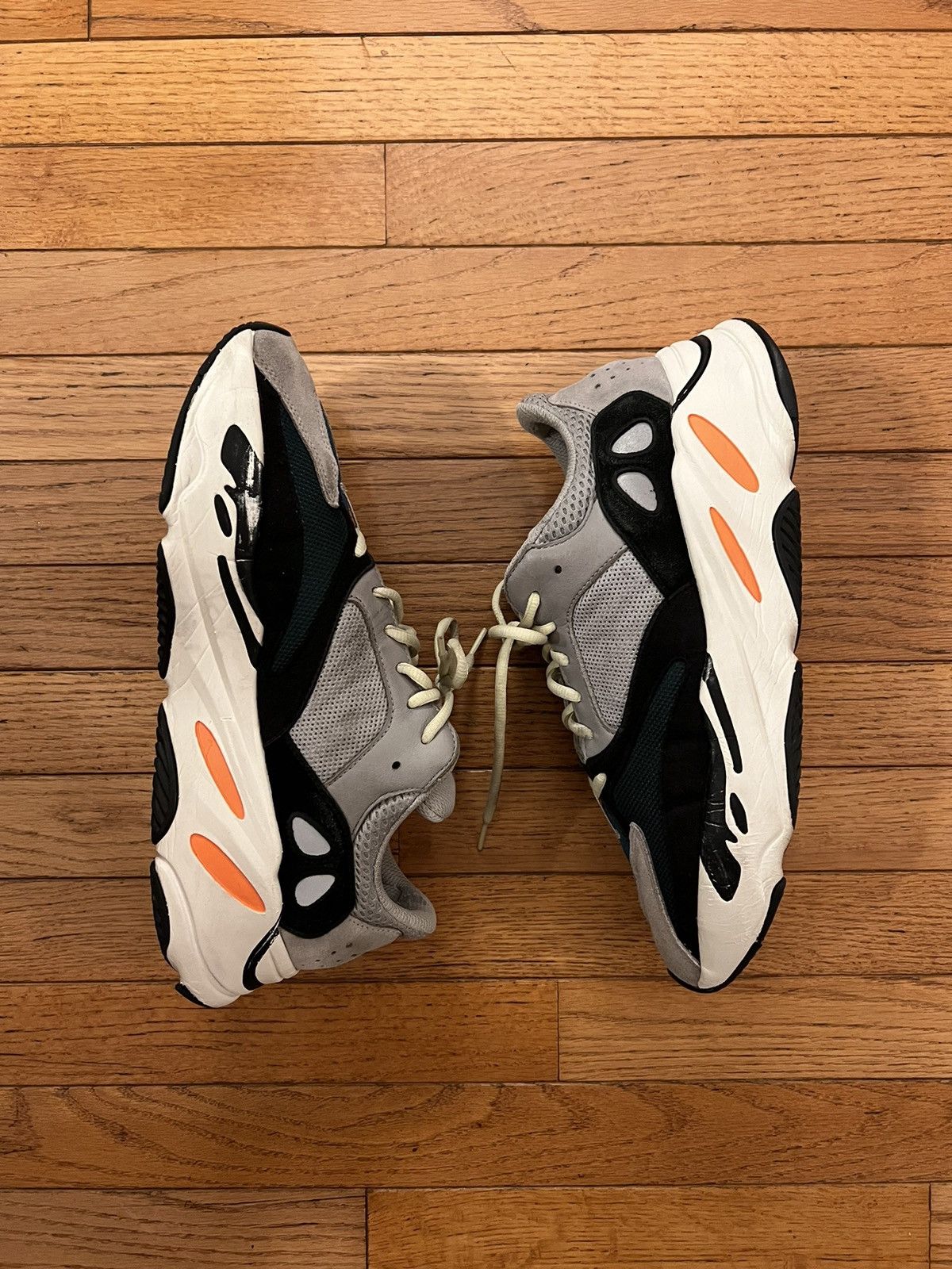 Yeezy Boost 700