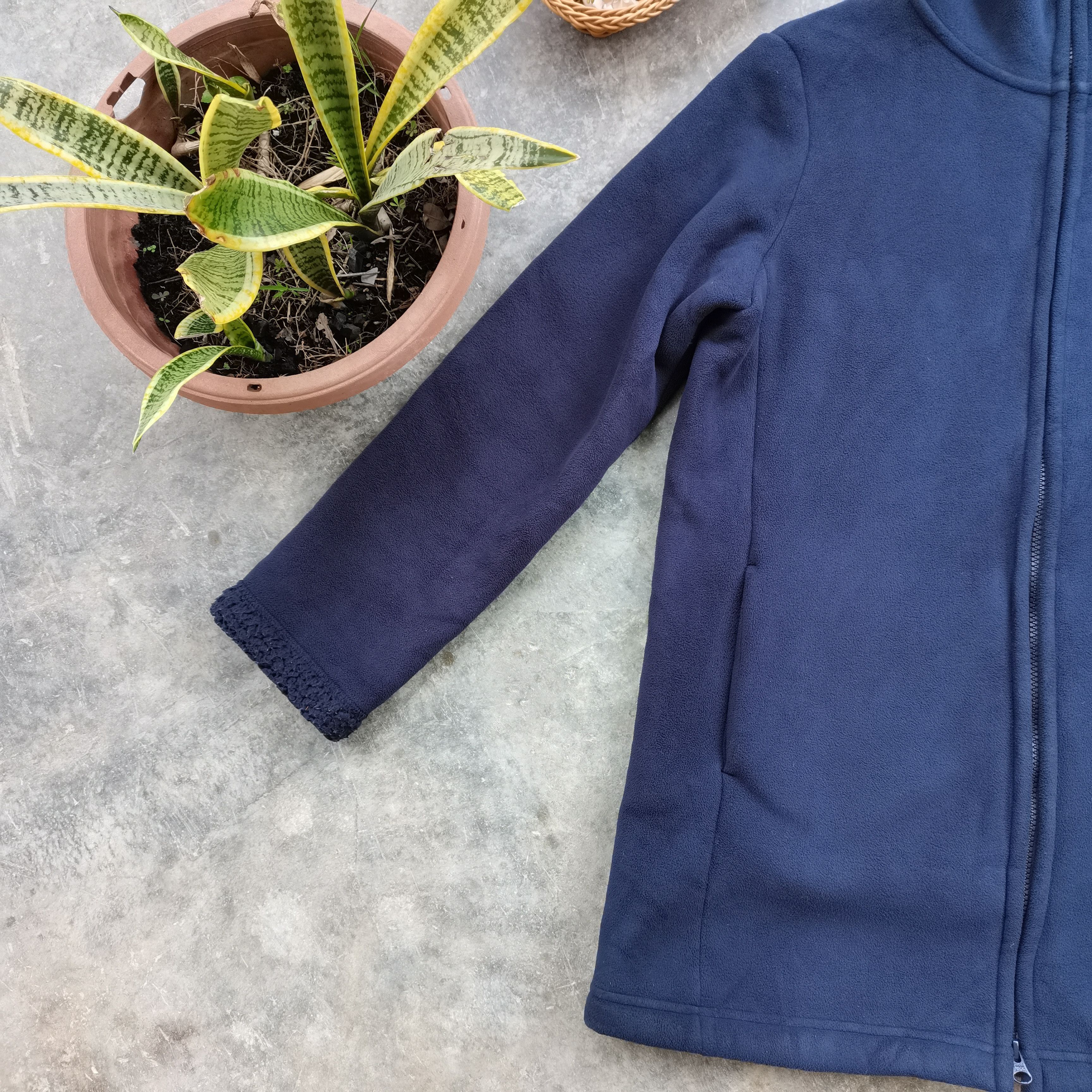 Japanese Brand × Vintage UNIQLO Deep Pile Fleece Hoodie Long Jacket Size US L / EU 52-54 / 3 - 4 Thumbnail