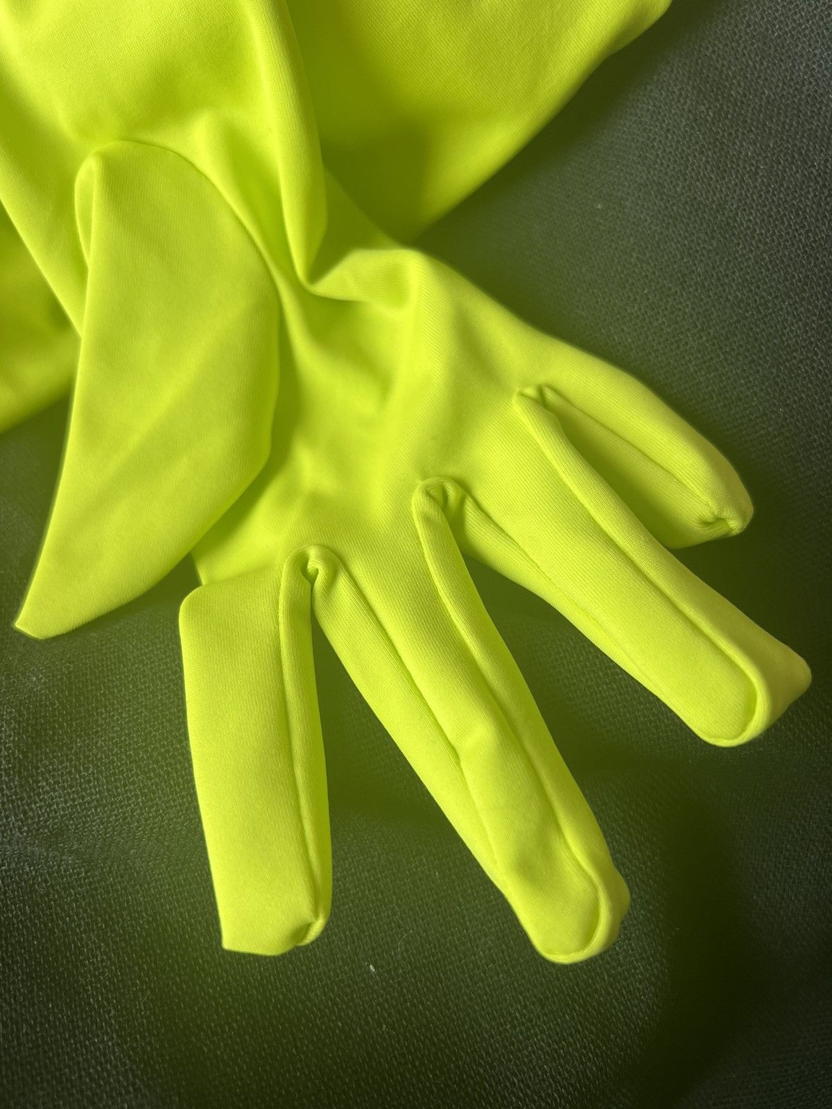 Vetements 🔥 Vetements FW19 Runway Detachable gloves neon bodysuit Size S / US 4 / IT 40 - 11 Thumbnail